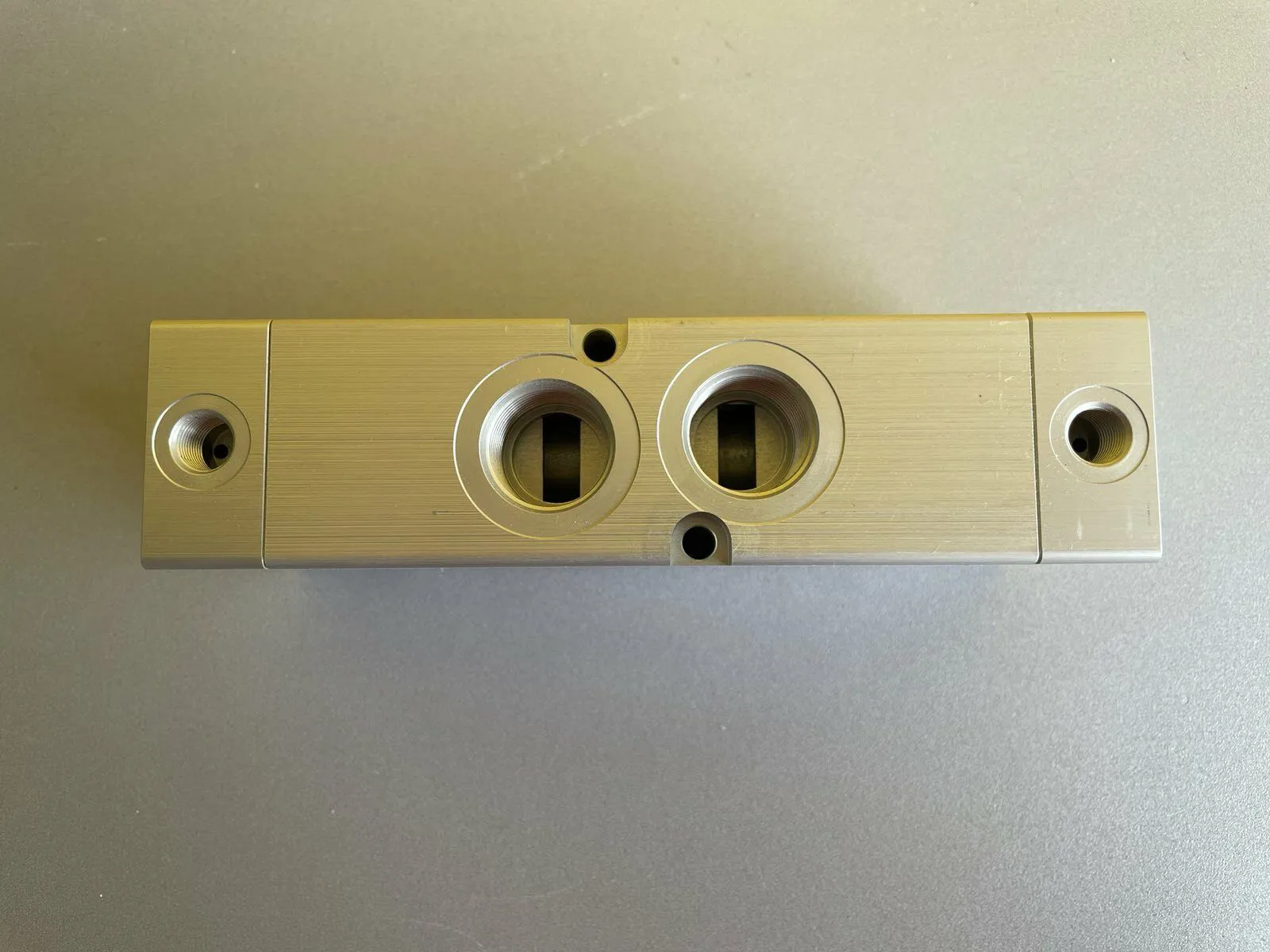 HOERBIGER ORIGA S9 561-1/2 AIR PILOT VALVE - Image 1