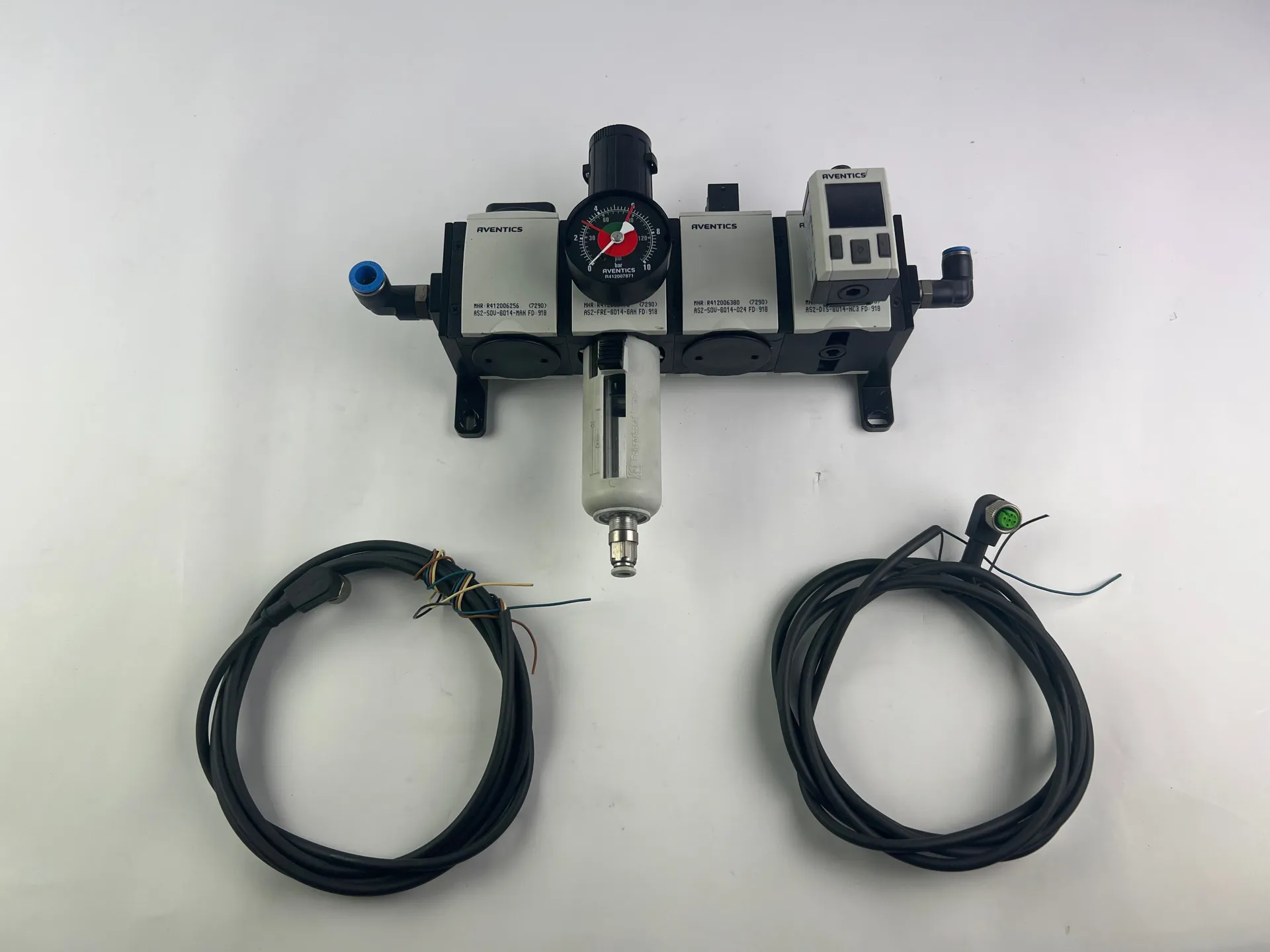 Aventics Pressure Regulating Valves R412006256 R412006175 R412006380 R412006250 + R412010767 + 2 Cables 230cm - Image 1