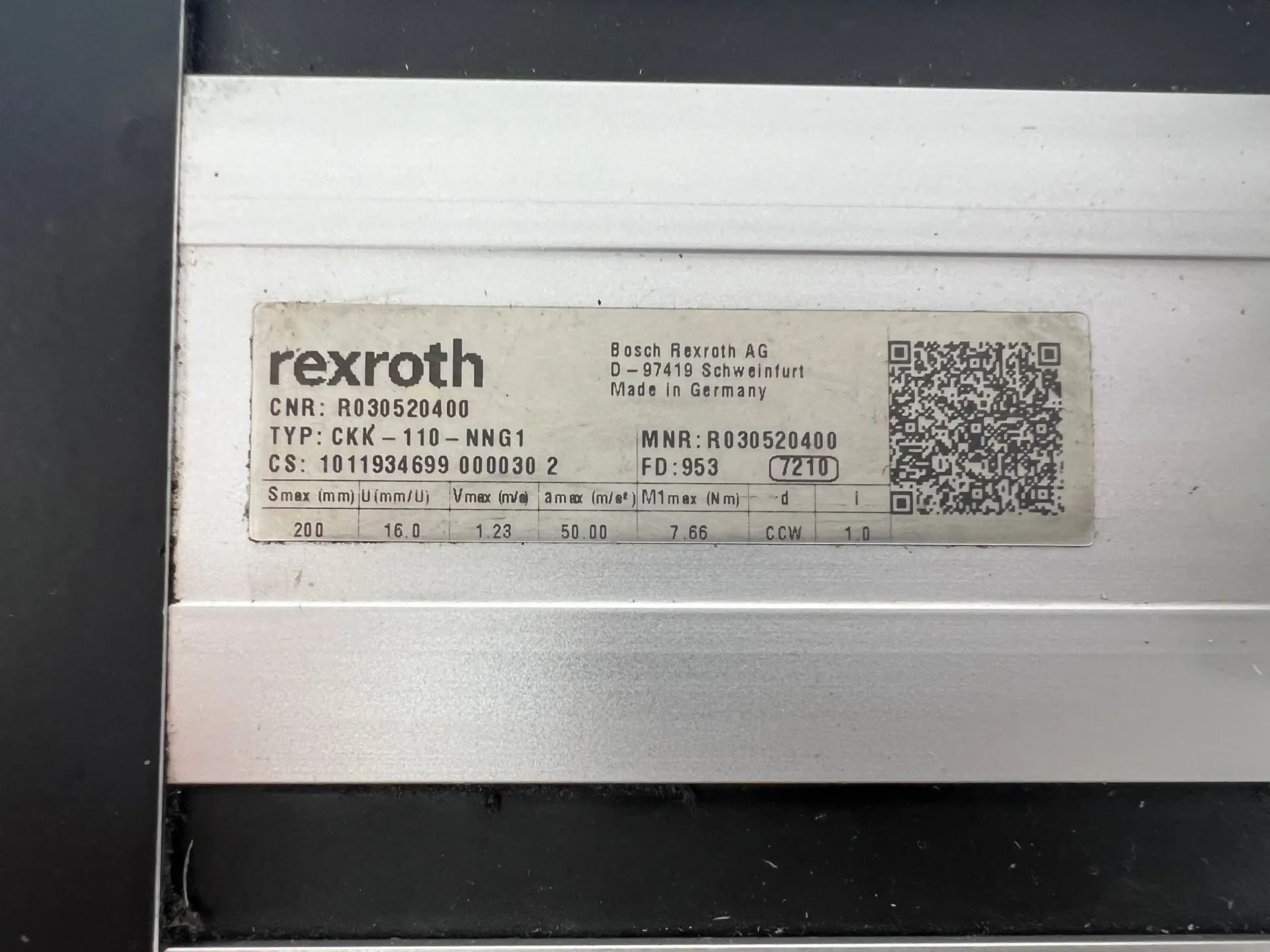 Rexroth R030520400 CKK-110-NNG1 Compact Module + R911306060 MSK040C-0600-NN-M1-UG0-NNNN Motor + 2 Cables + 2 Sensors - Thumbnail 4
