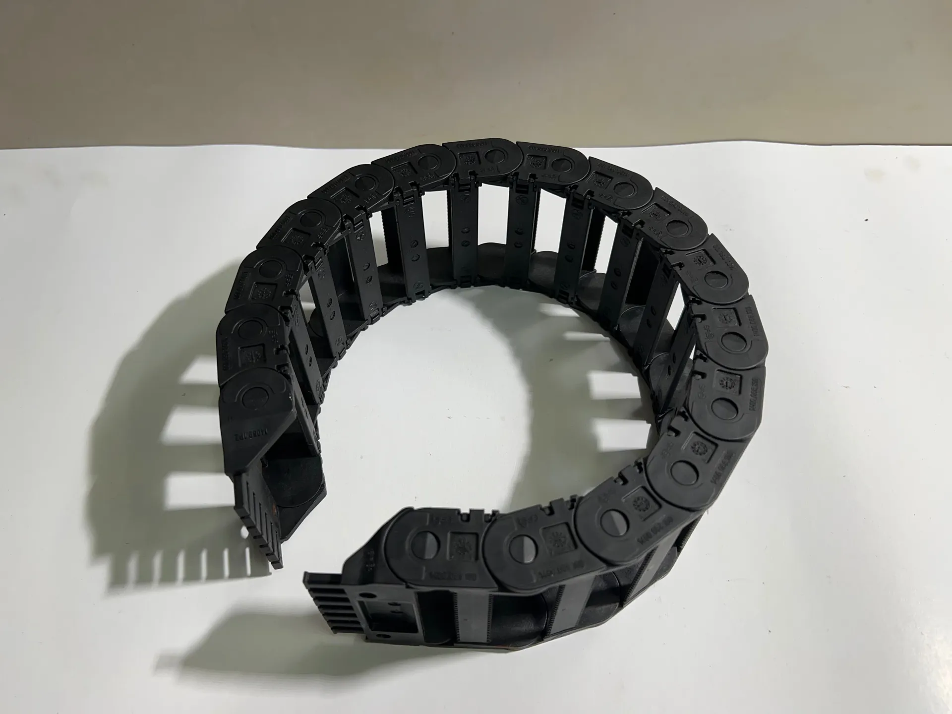 Igus 1400.068.100 Energy Chain Cable Carrier – Lot of 16 pcs - Thumbnail 2