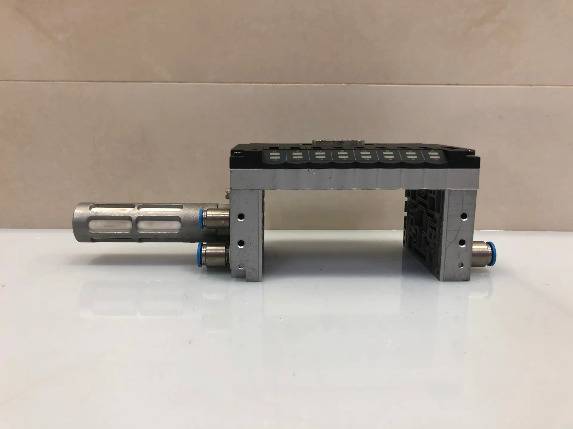 Festo CPV14-GE-MP-8 Valve Terminal 18265 – 8-Station CPV14 Series - Thumbnail 2