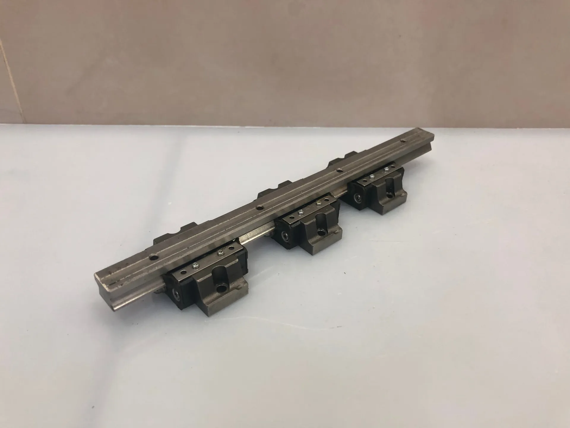THK SR15SB+230LP Linear Guide – 3 SR15SB Blocks on 230mm Rail - Thumbnail 2