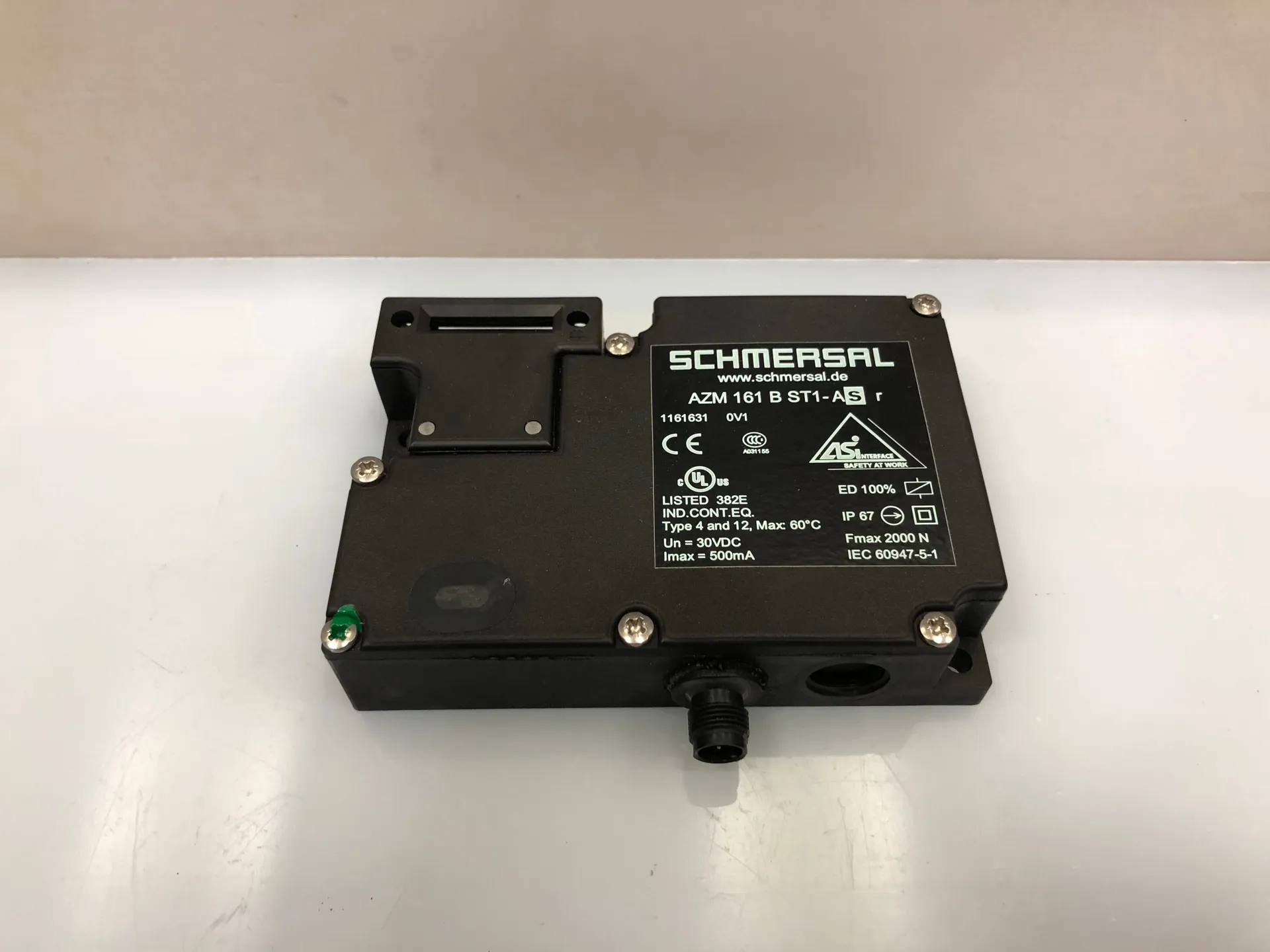 SCHMERSAL AZM 161 B ST1-AS r Safety Door Switch Interlock