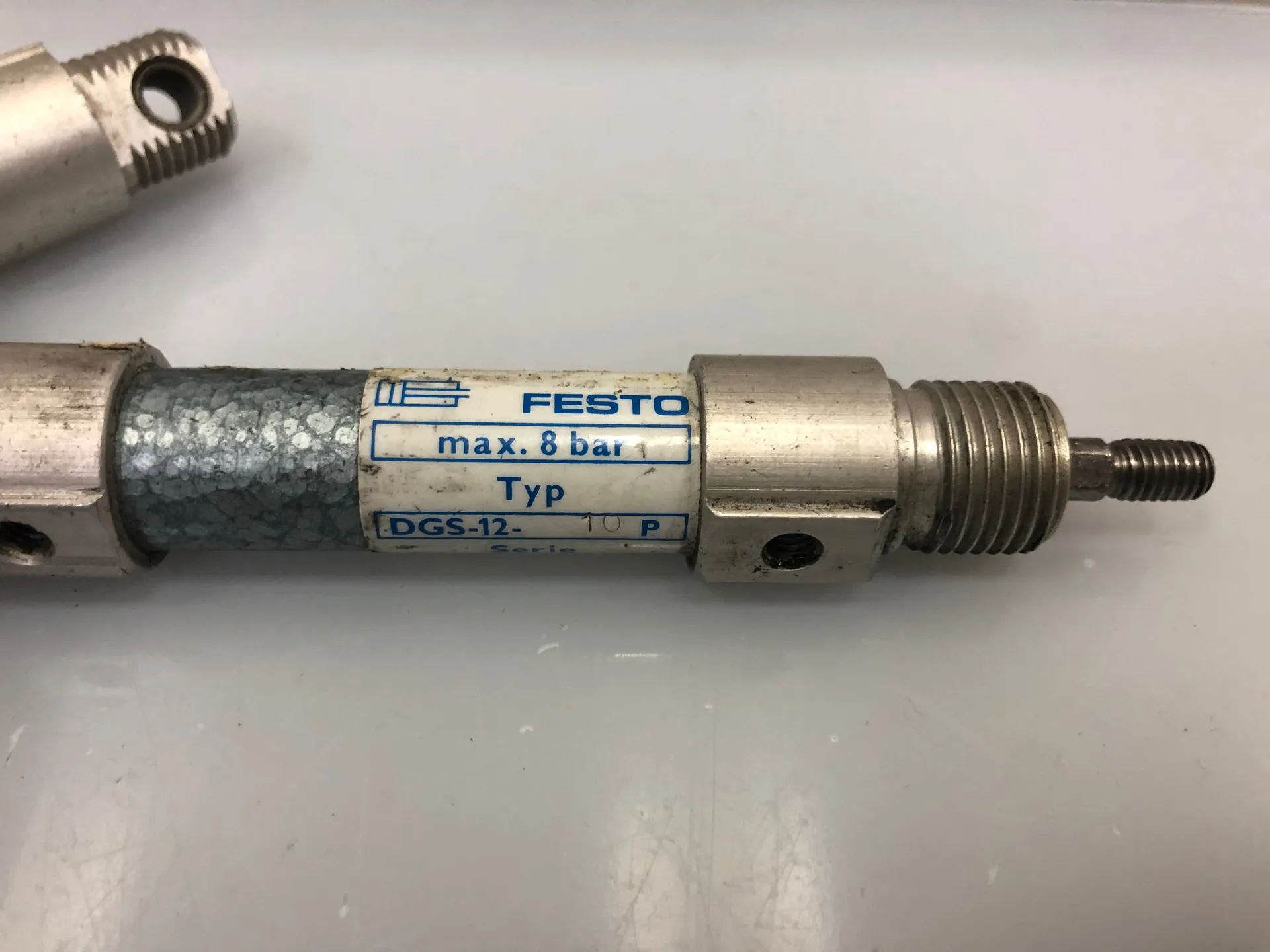 Festo Dgs-12-10-p DGS1210P 10 Bar Pneumatic Cylinder - Thumbnail 2