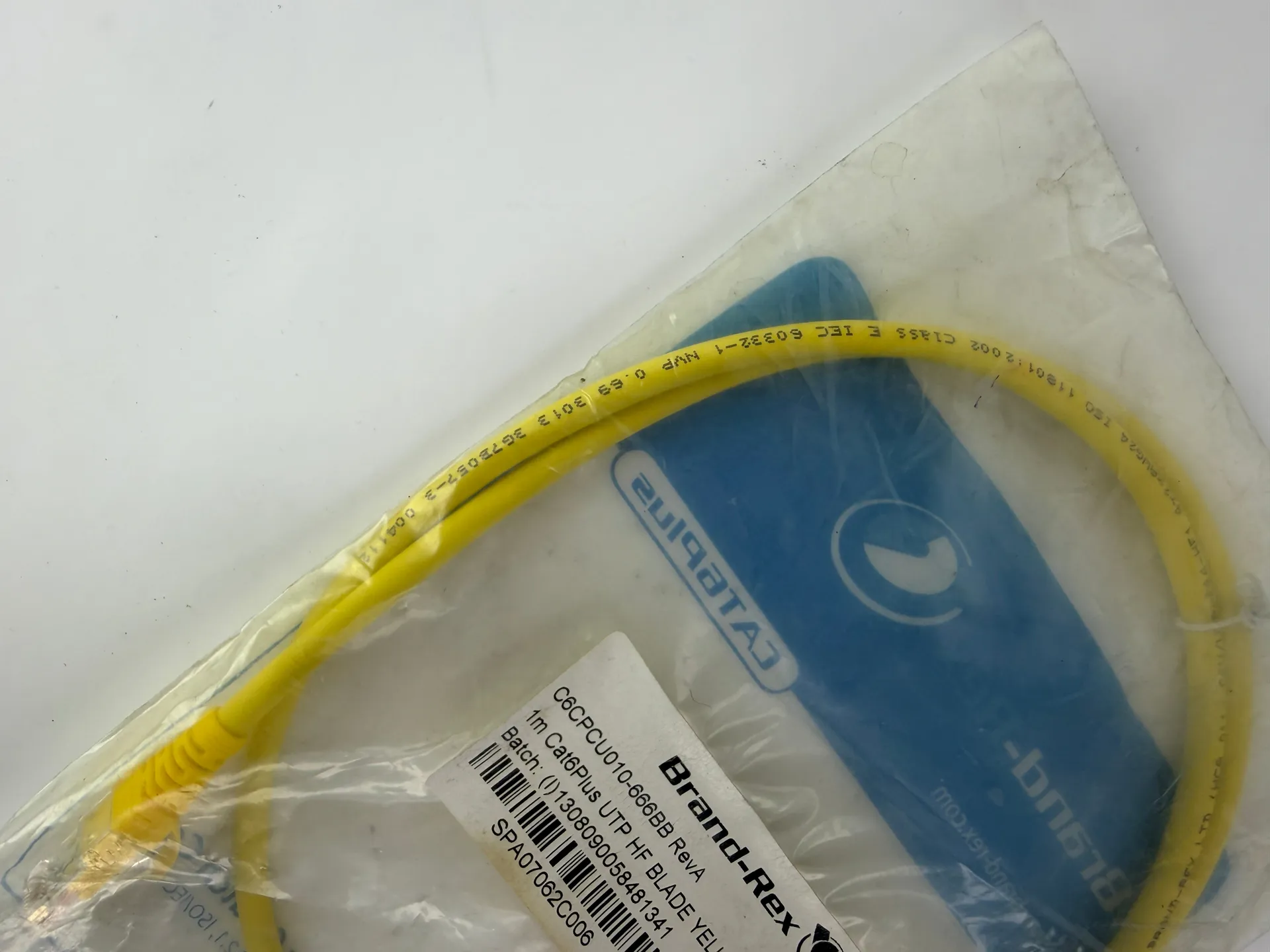 Brand-Rex C6CPCU010-666BB Cat6Plus UTP Patch Cable 1m Yellow RJ45 HF - Thumbnail 2