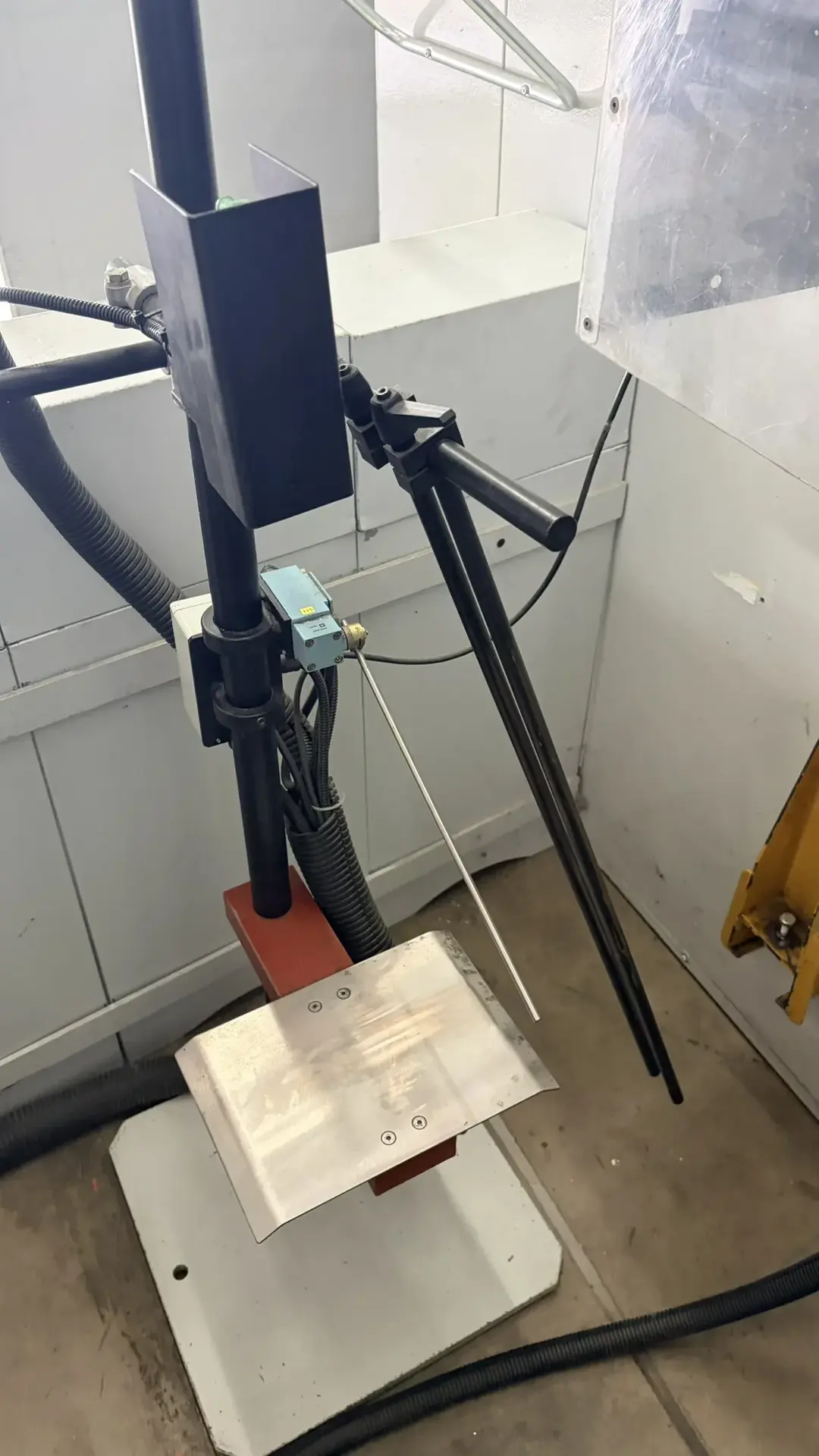 SOPREM Precision Coil Feeding Line - Decoiler 1000 kg + Precision Straightener - Thumbnail 14