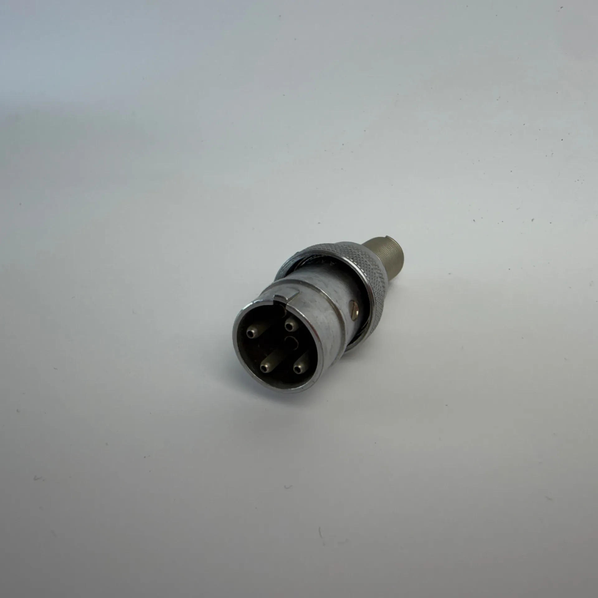 Lot of 2 Amphenol 4-Pin Male Circular Cable Connector Plugs Metal - Image 1