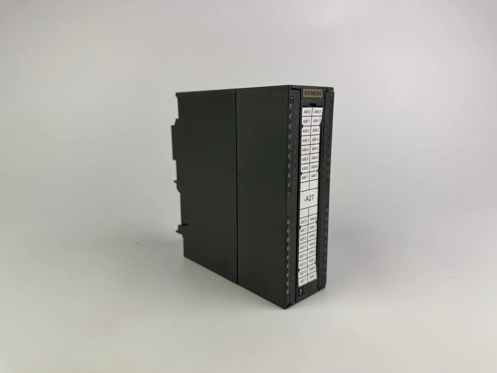 Siemens SIMATIC S7 6ES7 322-1BL00-0AA0 Digital Output Module - Thumbnail 2