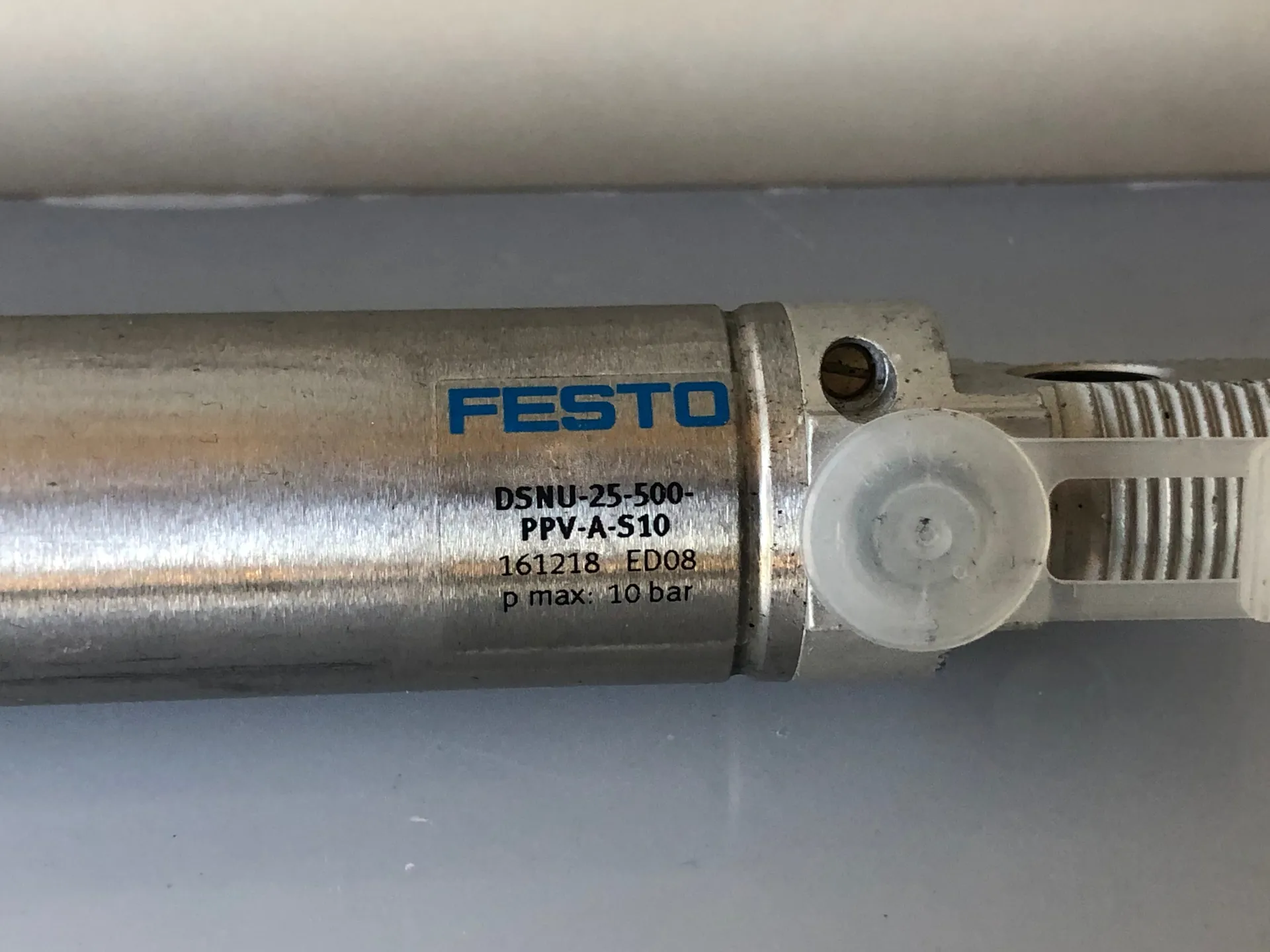 1x FESTO DSNU-25-500-PPV-A-S10 161218 Pneumatic Cylinder 25mm Bore, 500mm Stroke - Thumbnail 3