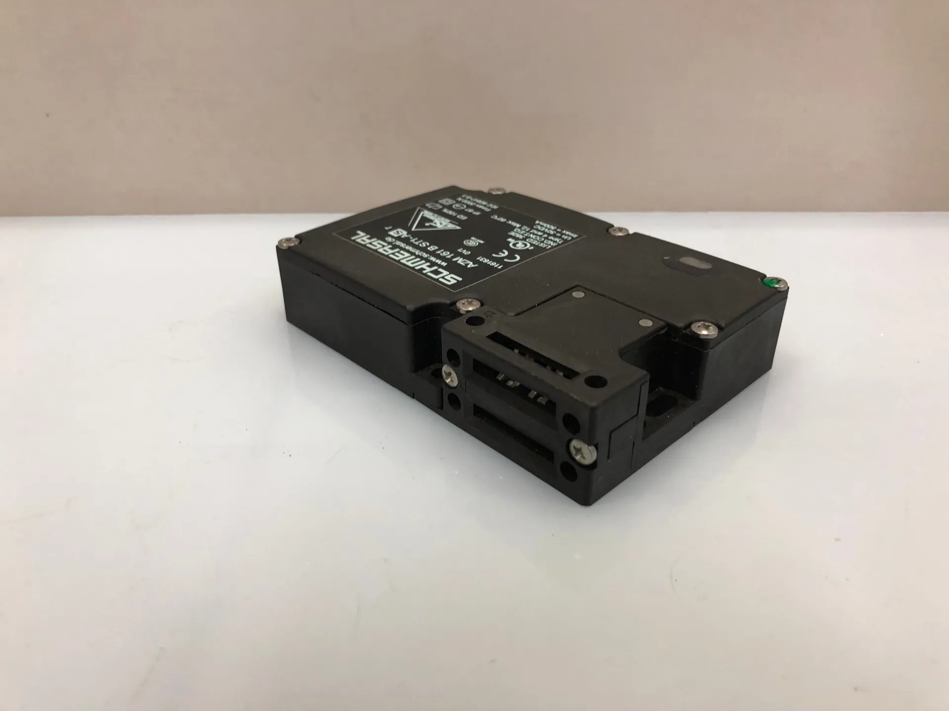 SCHMERSAL AZM 161 B ST1-AS r Safety Door Switch Interlock - Thumbnail 3