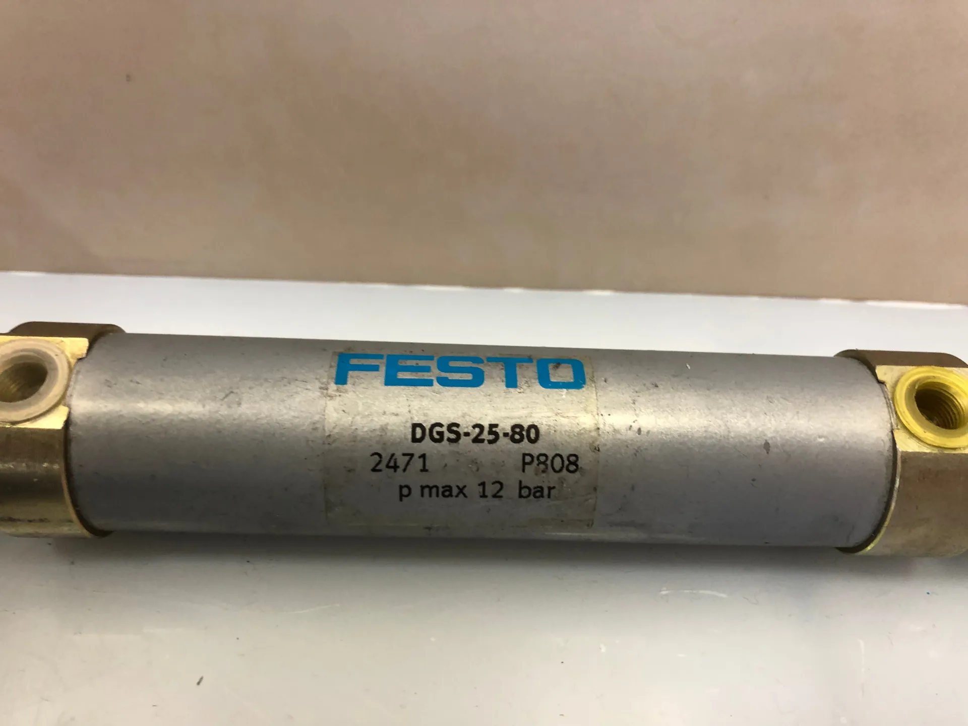 Festo DGS-25-80 2471 Pneumatic Cylinder 25mm Bore 80mm Stroke - Thumbnail 2