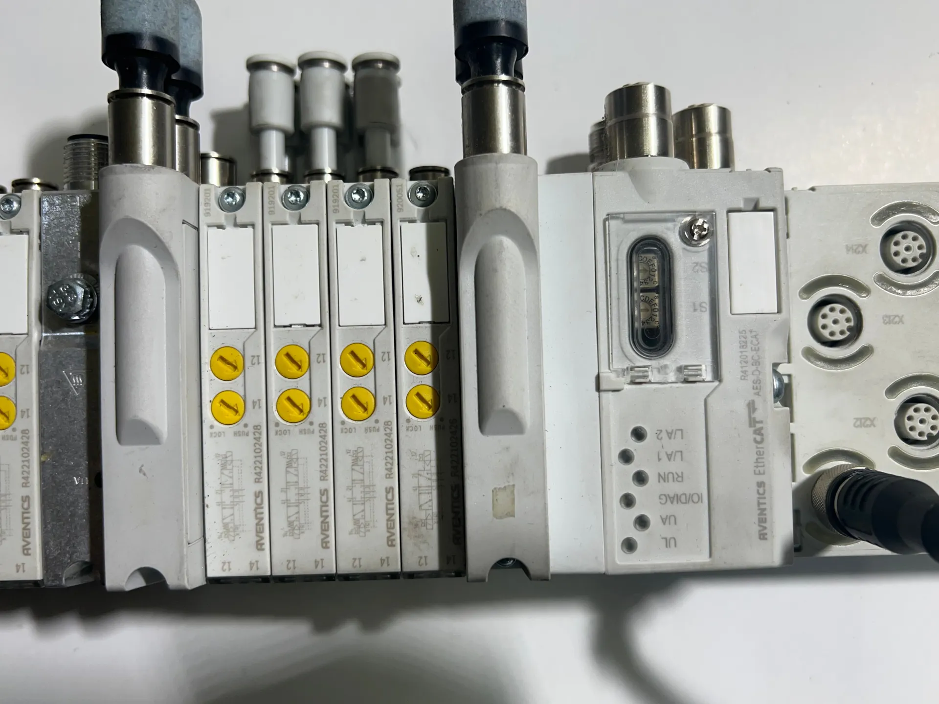 AVENTICS EtherCAT R412018225 AES-D-BC-ECAT Air Valve Island Module - Thumbnail 5