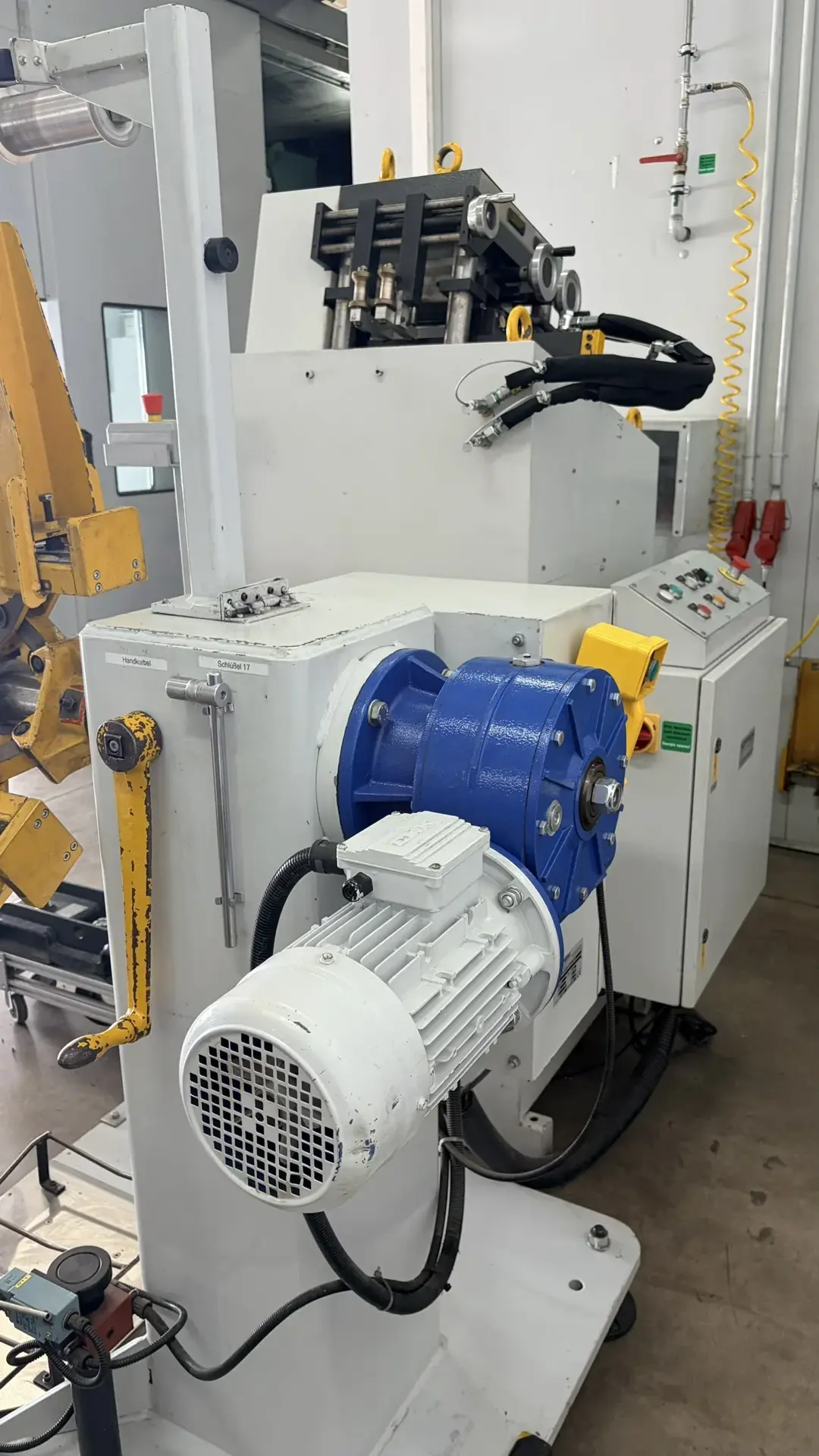 SOPREM Precision Coil Feeding Line - Decoiler 1000 kg + Precision Straightener - Thumbnail 13