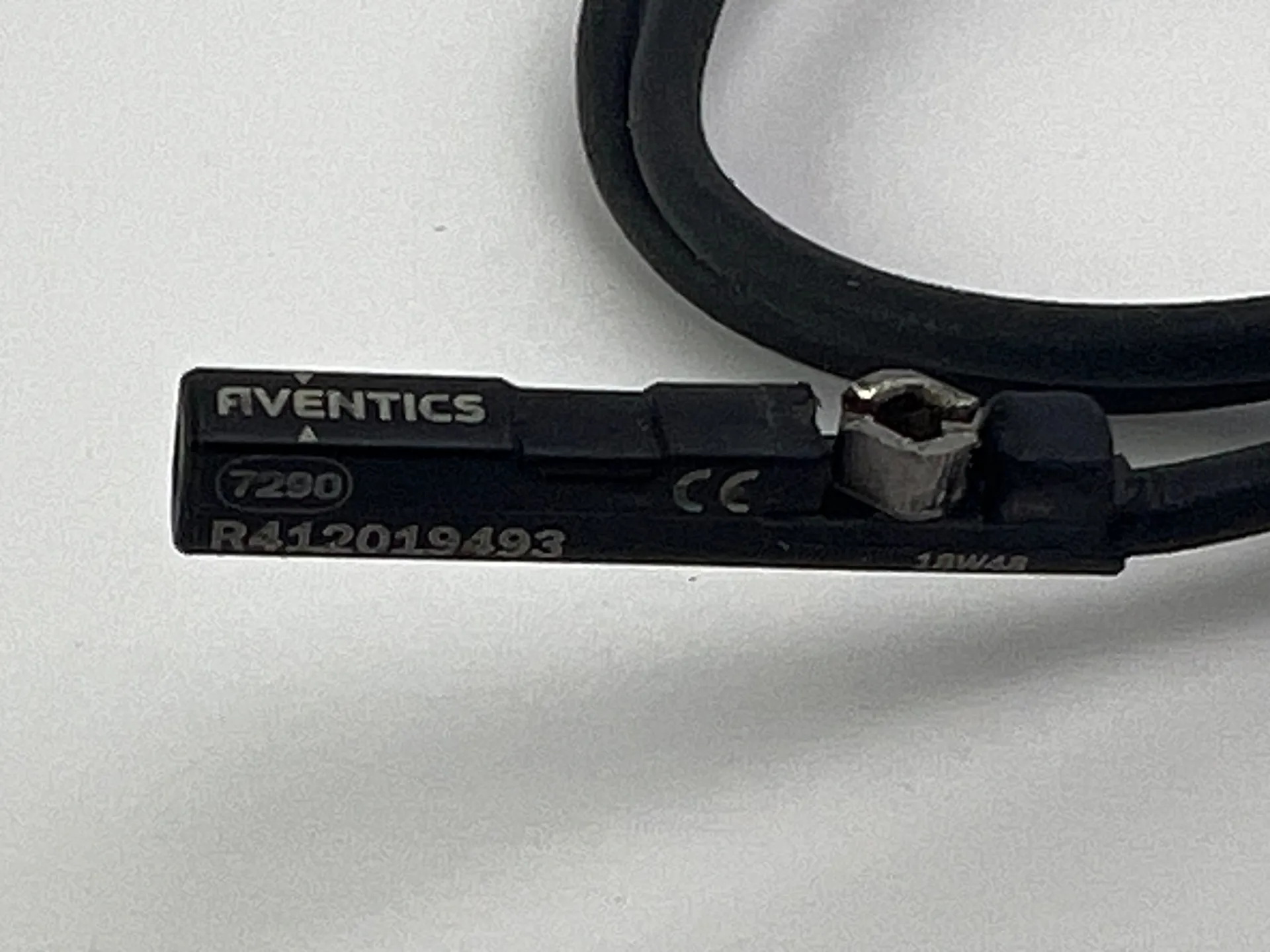 1x Aventics R412019493 Magnetic Switch Sensor - Thumbnail 3