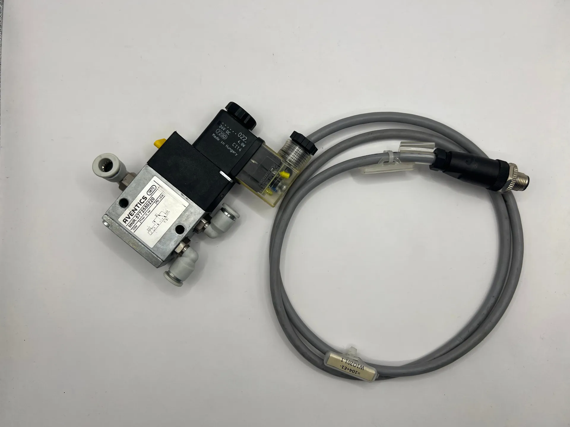Aventics 5772550220 3/2 Directional Air Valve CD04 Series - Image 1