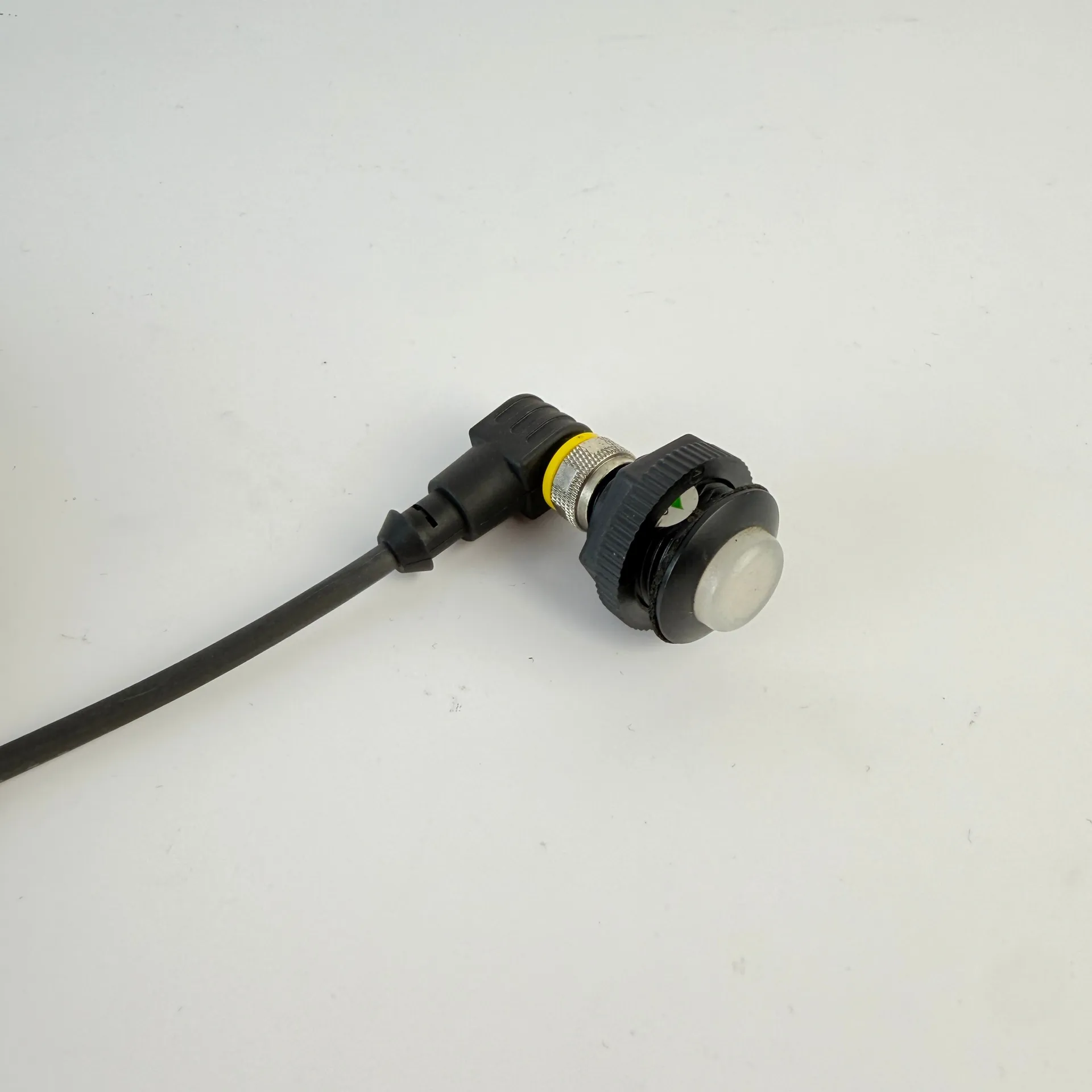 Banner S22LGRYPQ 3-Color LED Panel Mount Indicator 10-30VDC with TURCK 5m M12 Cable - Thumbnail 2