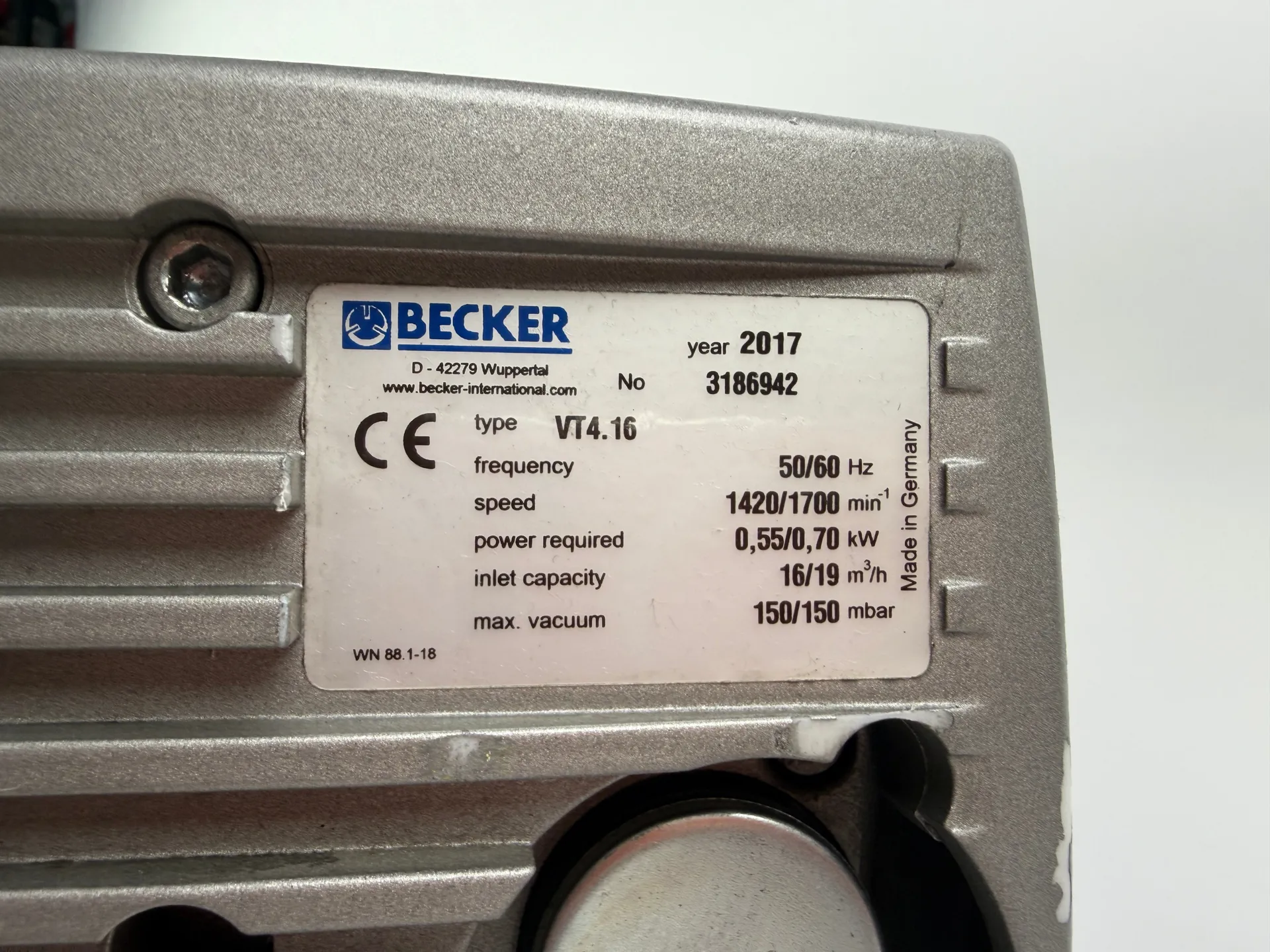 Becker VT4.16 Rotary Vane Vacuum Pump 0.55/0.70kW 3-Phase 16-19 m³/h 2017 - Thumbnail 7