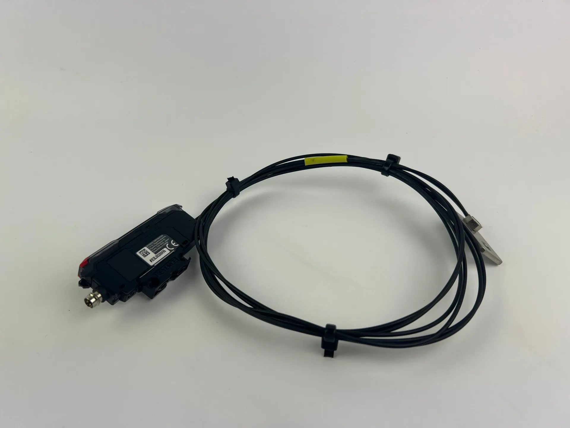 Keyence FS-N41C Digital Fiberoptic Sensor + FU-67TZ Fiber Optic Sensor 165cm - Image 1