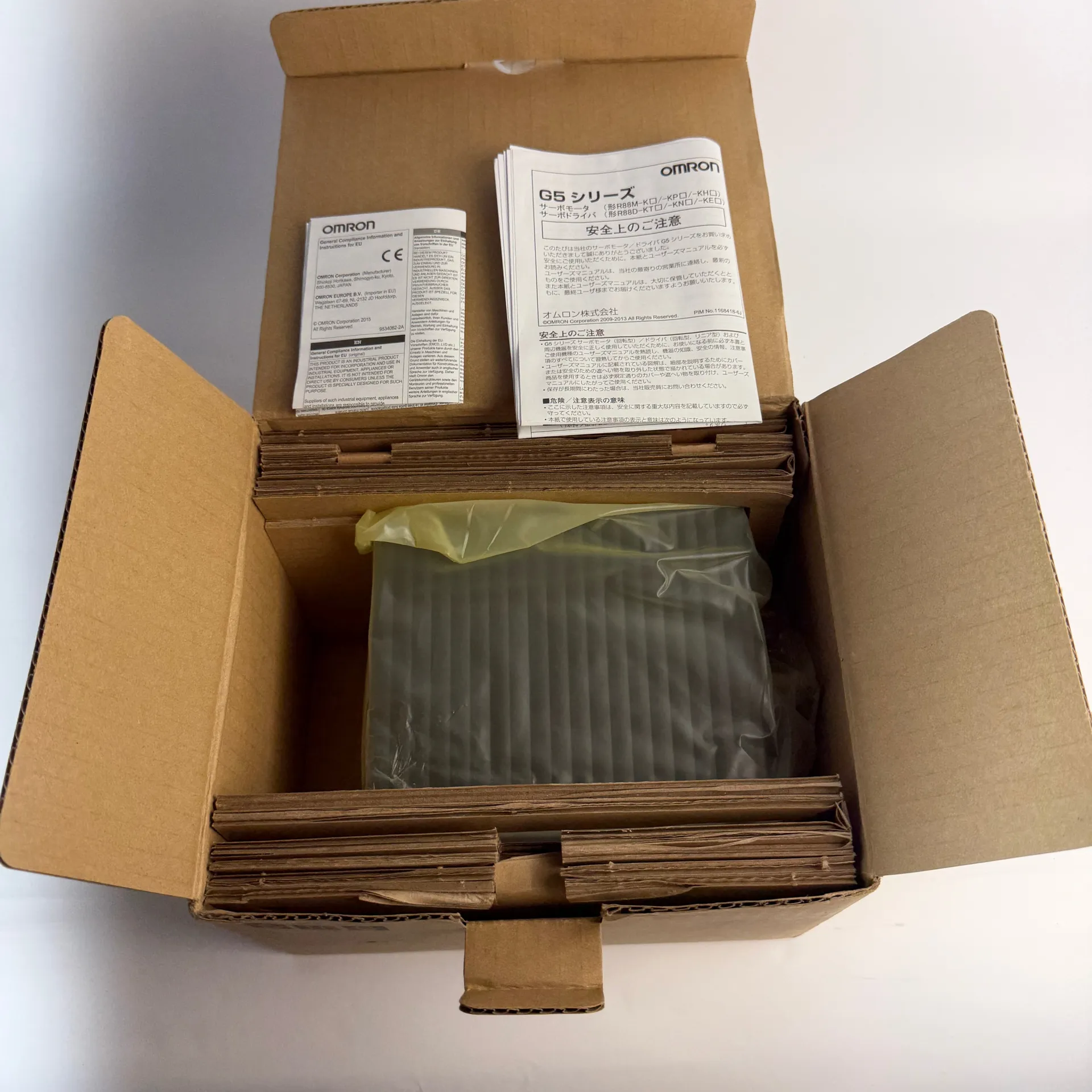 Omron R88D-KN15F-ML2 Accurax G5 1.5kW 400V AC Servo Driver MECHATROLINK-II - Thumbnail 3
