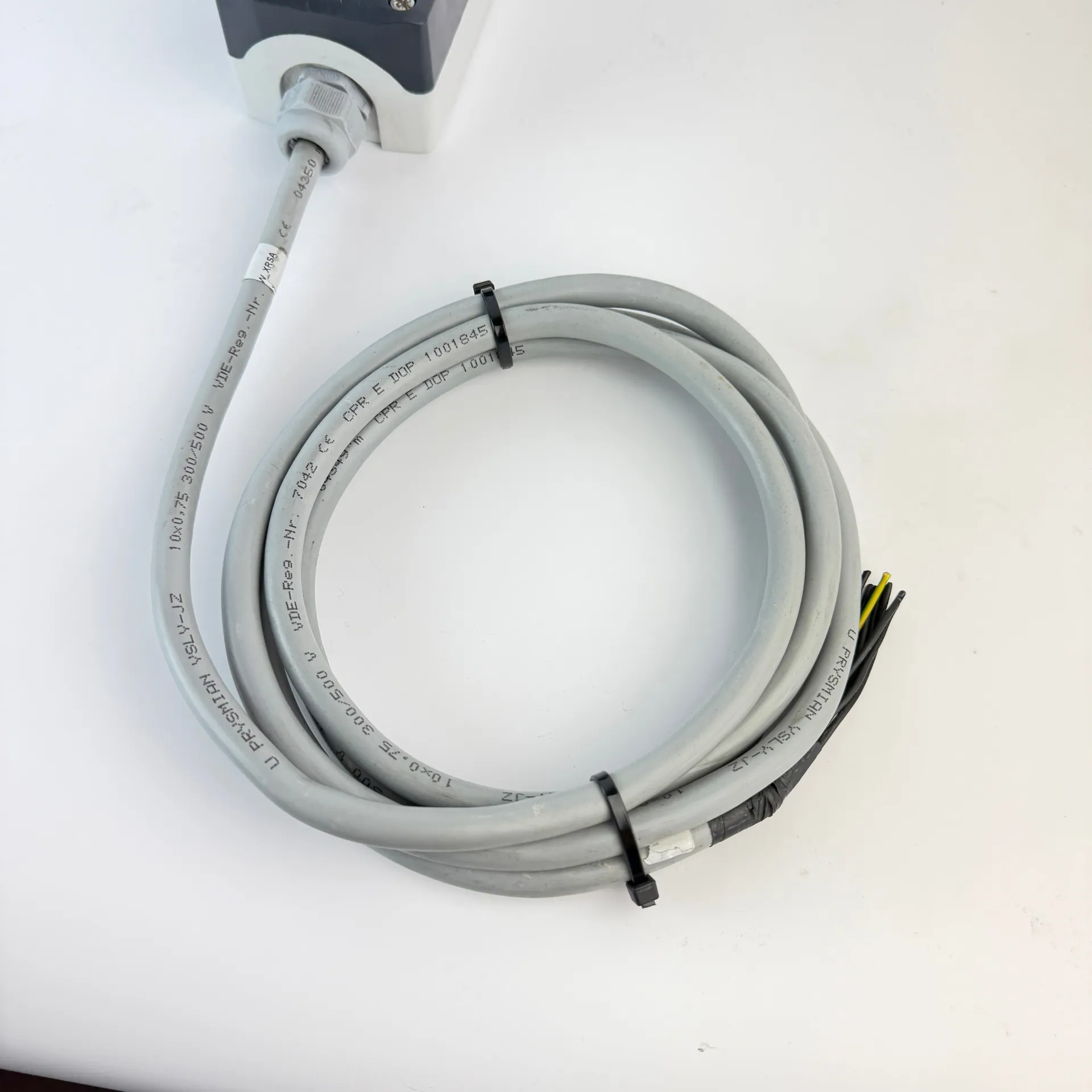 Schneider Electric XAL Control Station with Key Selector & 2 Green Pilot Lights, 2.2m Cable - Thumbnail 6