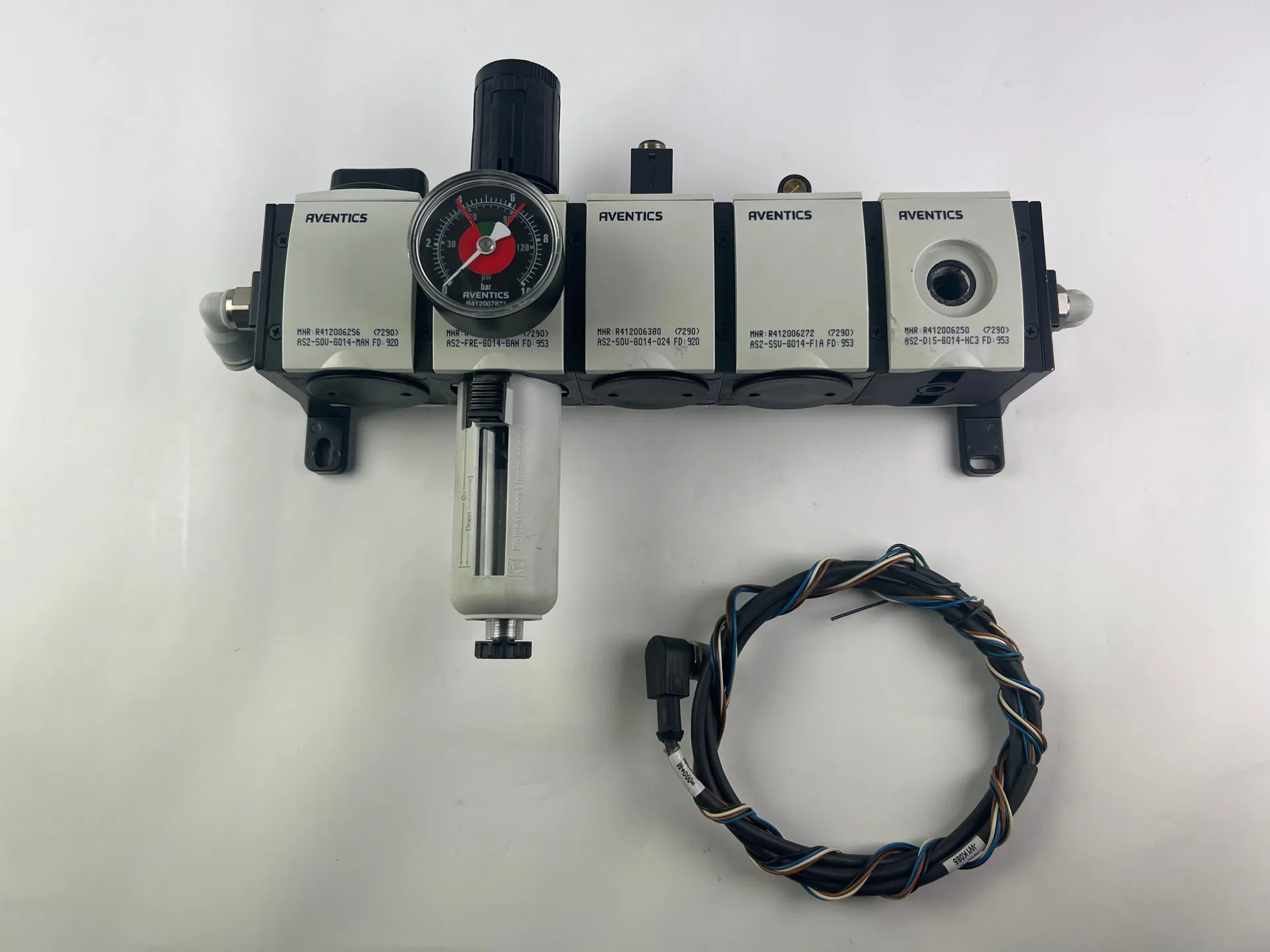 Aventics Pressure Regulating Valves R412006256 R412006175 R412006380 R412006272 R412006250 + 2m Cable - Thumbnail 2