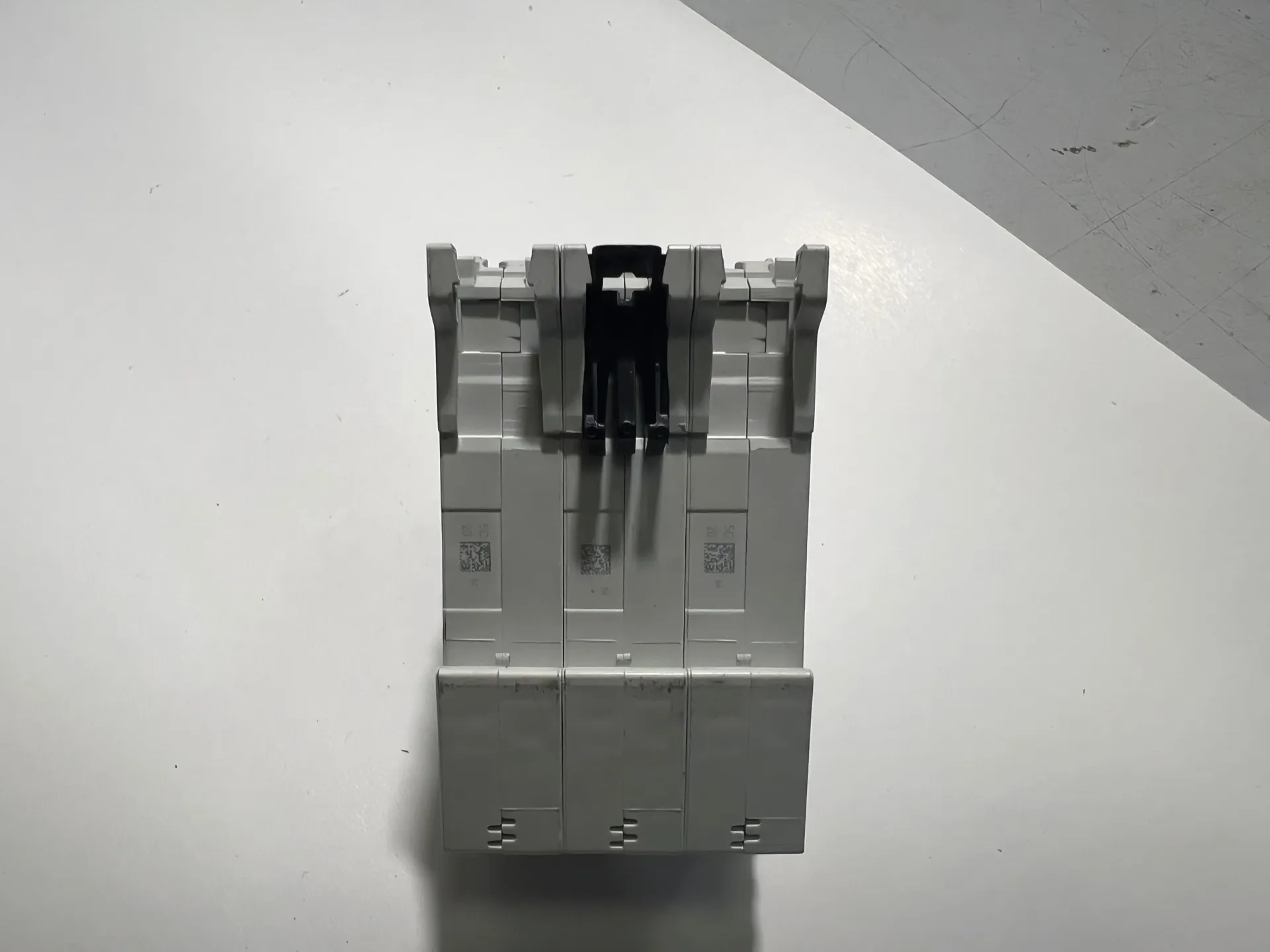 ABB 2CDS253001R0204 S203-C20 Circuit Breaker - Thumbnail 5