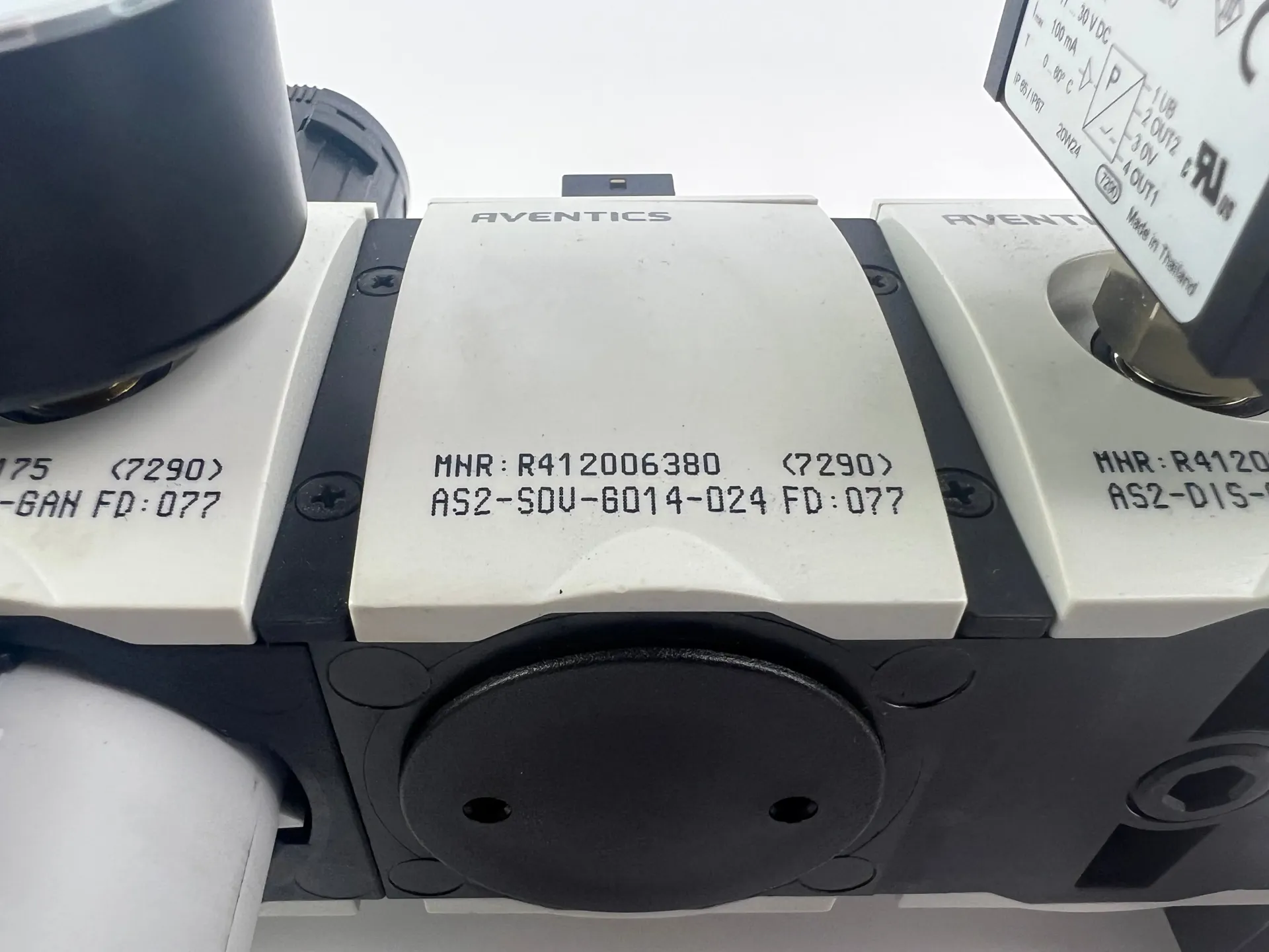 Aventics R412006256 R412006175 R412006380 R412006250 + R412010767 Pressure Regulating Valves - Thumbnail 8