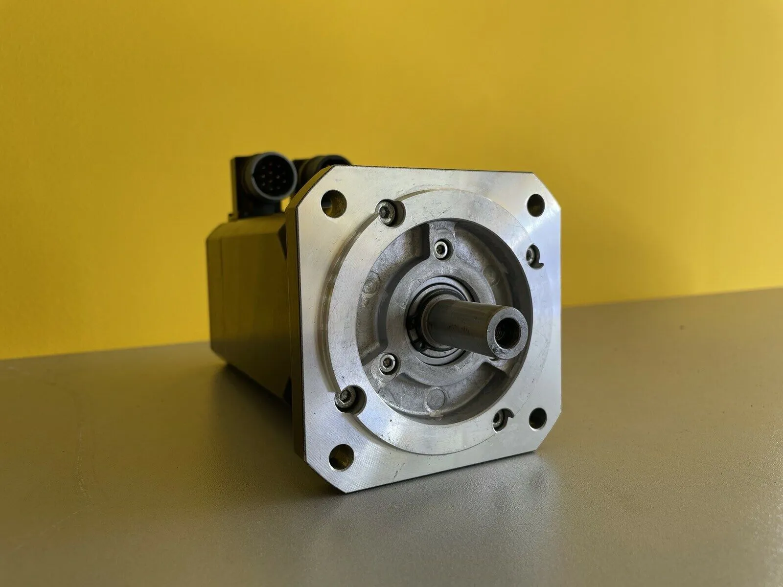 MANOTECH AC SERVO MOTOR M406D-00101-7000-0 - Image 1