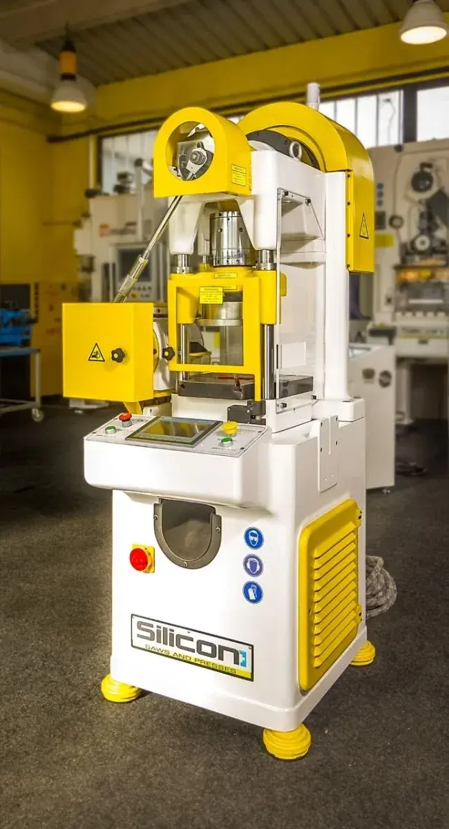 Silicon+ STA 18 High-Speed Automatic Punching Press 180 kN, 100-600 spm - Thumbnail 10