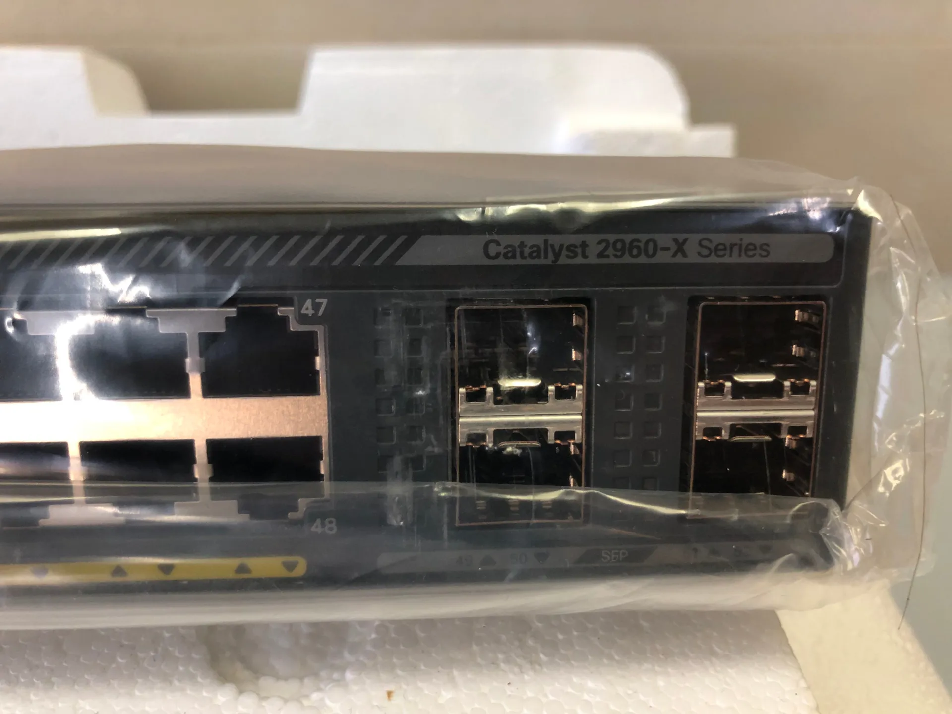 CISCO WS-C2960X-48TS-L Catalyst 2960-X 48GigE, 4x1G SFP, LAN Base - Thumbnail 7
