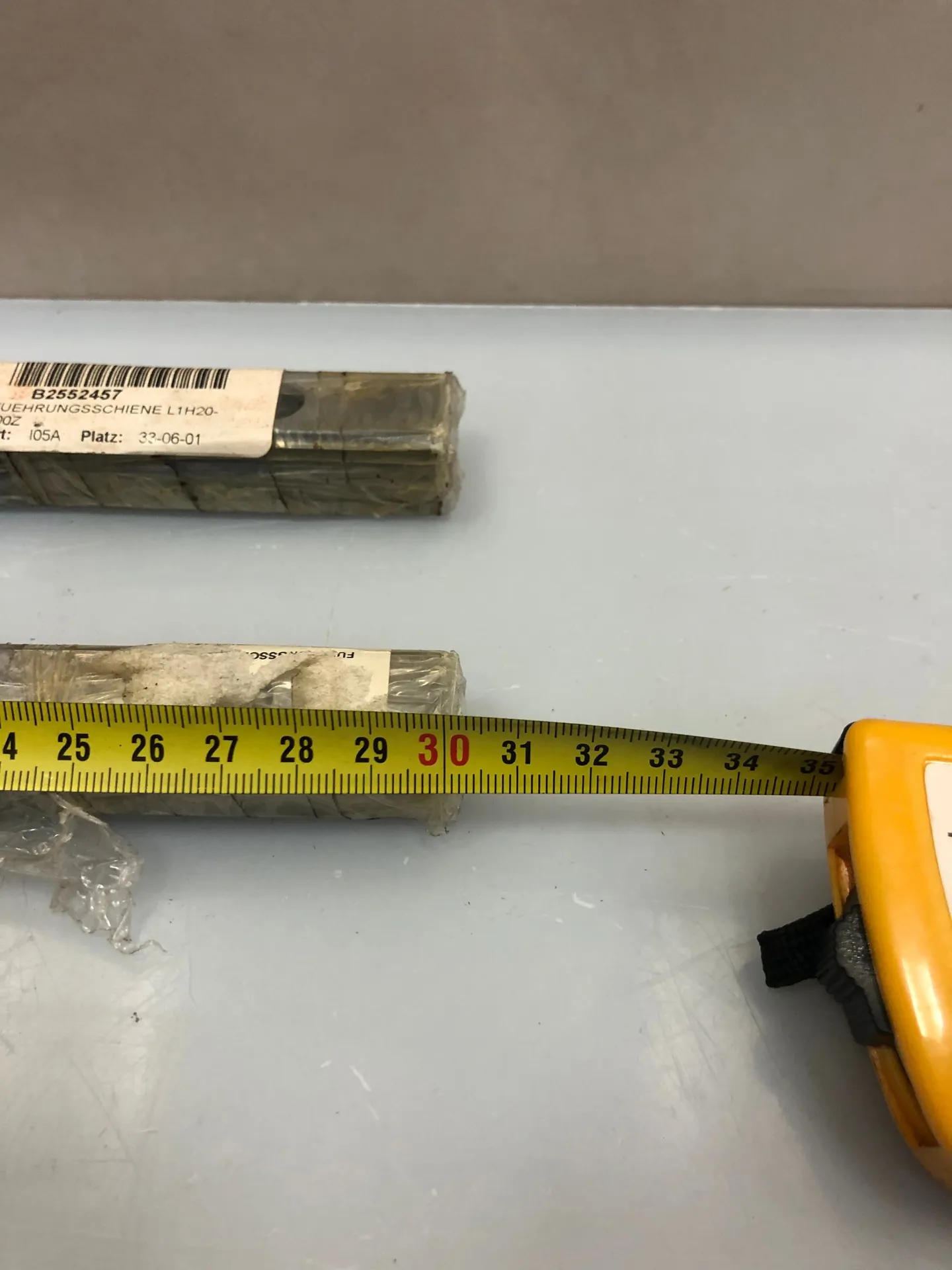 NSK L1H20-300Z Linear Motion Guide Rail – 300mm Precision Rail - Thumbnail 3