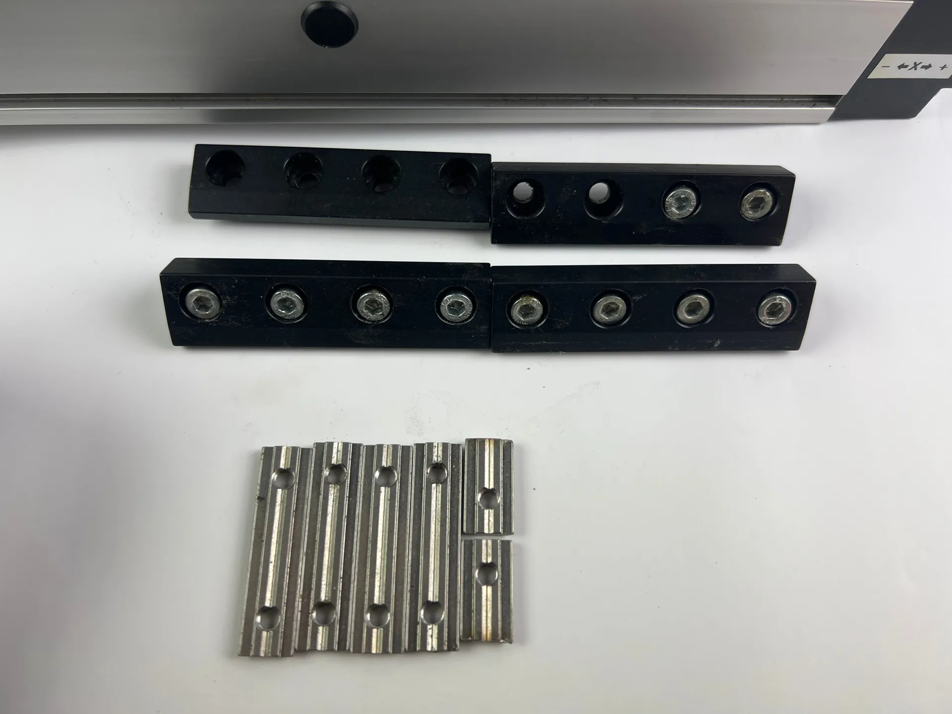 Rexroth R030520400 CKK-110-NNG1 Compact Module + R911306060 MSK040C-0600-NN-M1-UG0-NNNN Motor + 2 Cables + 2 Sensors - Thumbnail 5