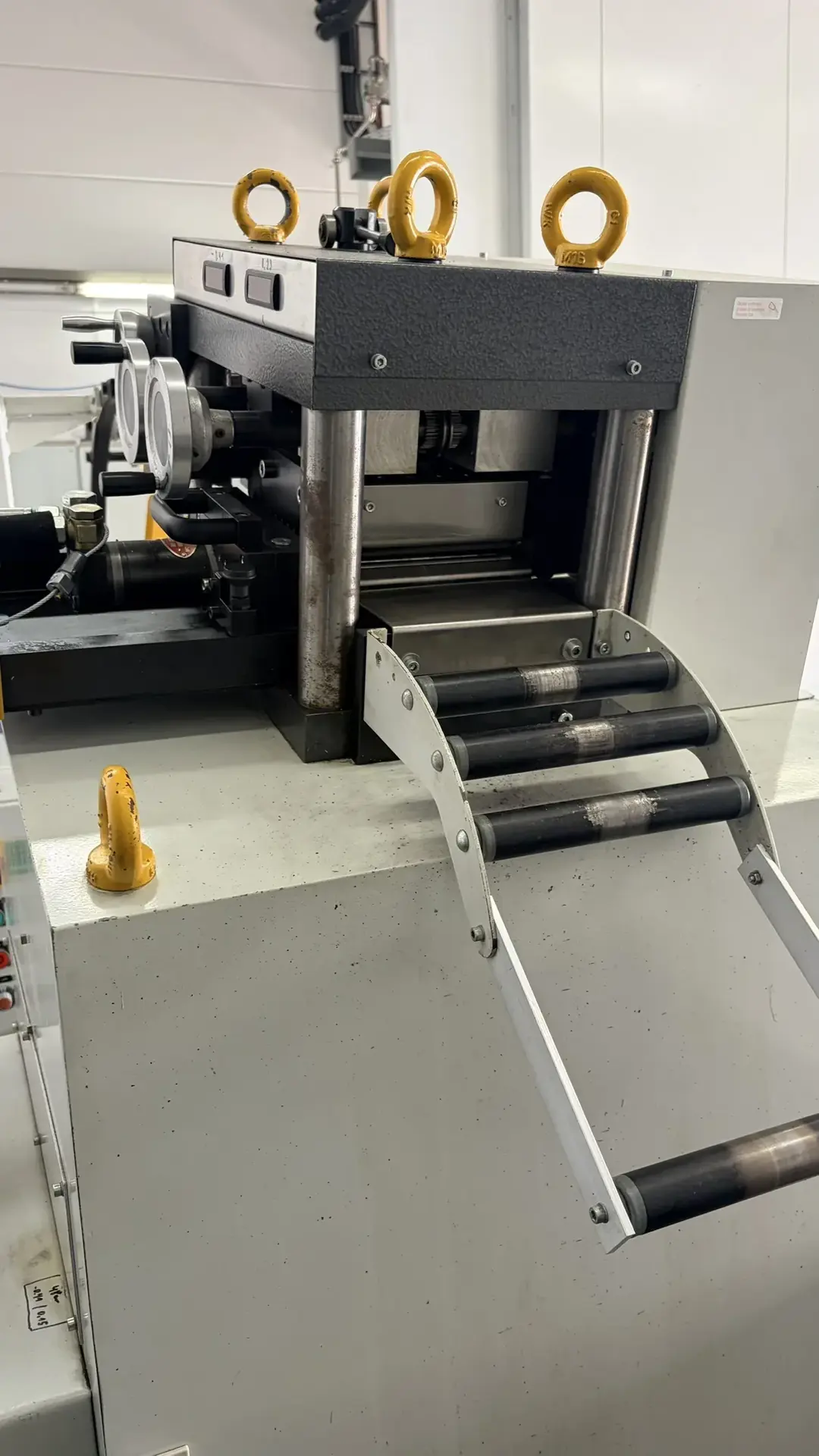SOPREM Precision Coil Feeding Line - Decoiler 1000 kg + Precision Straightener - Thumbnail 15