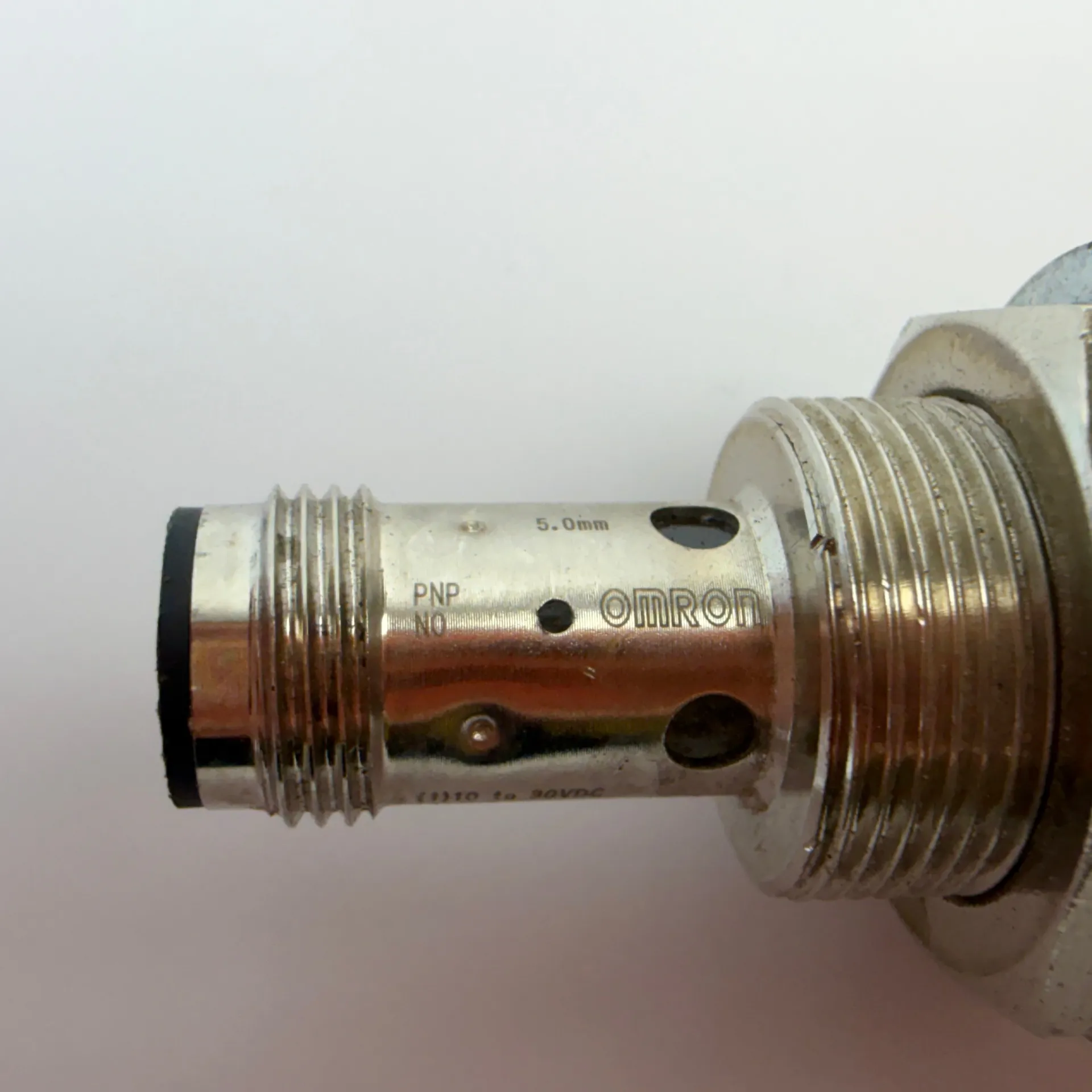 OMRON E2B-M18KS05-M1-B1 Inductive Proximity Sensor M18 5mm PNP NO M12 - Thumbnail 6