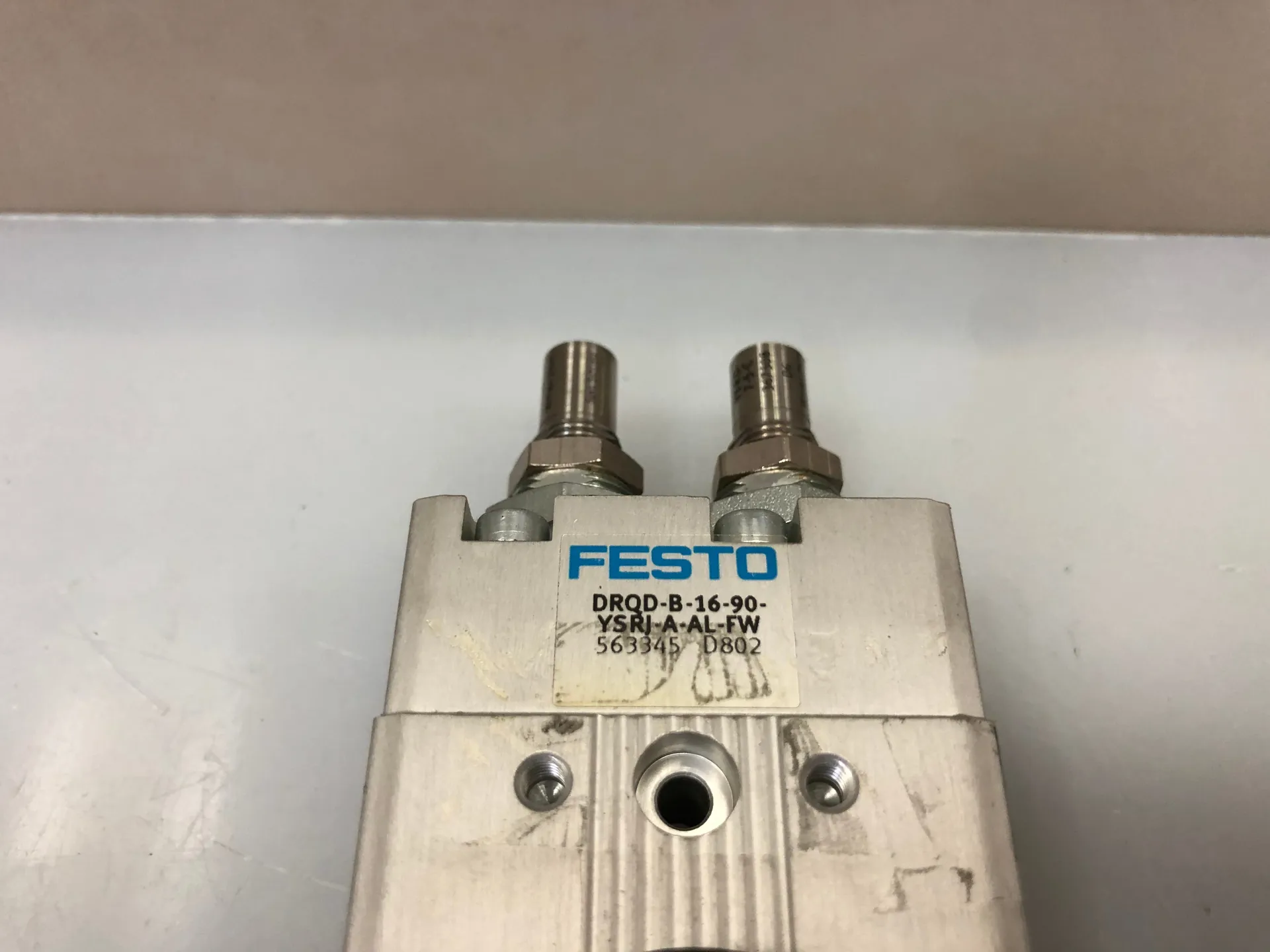 Festo DRQD-B-16-90-YSRJ-A-AL-FW 563345 Swing cylinder - Thumbnail 3