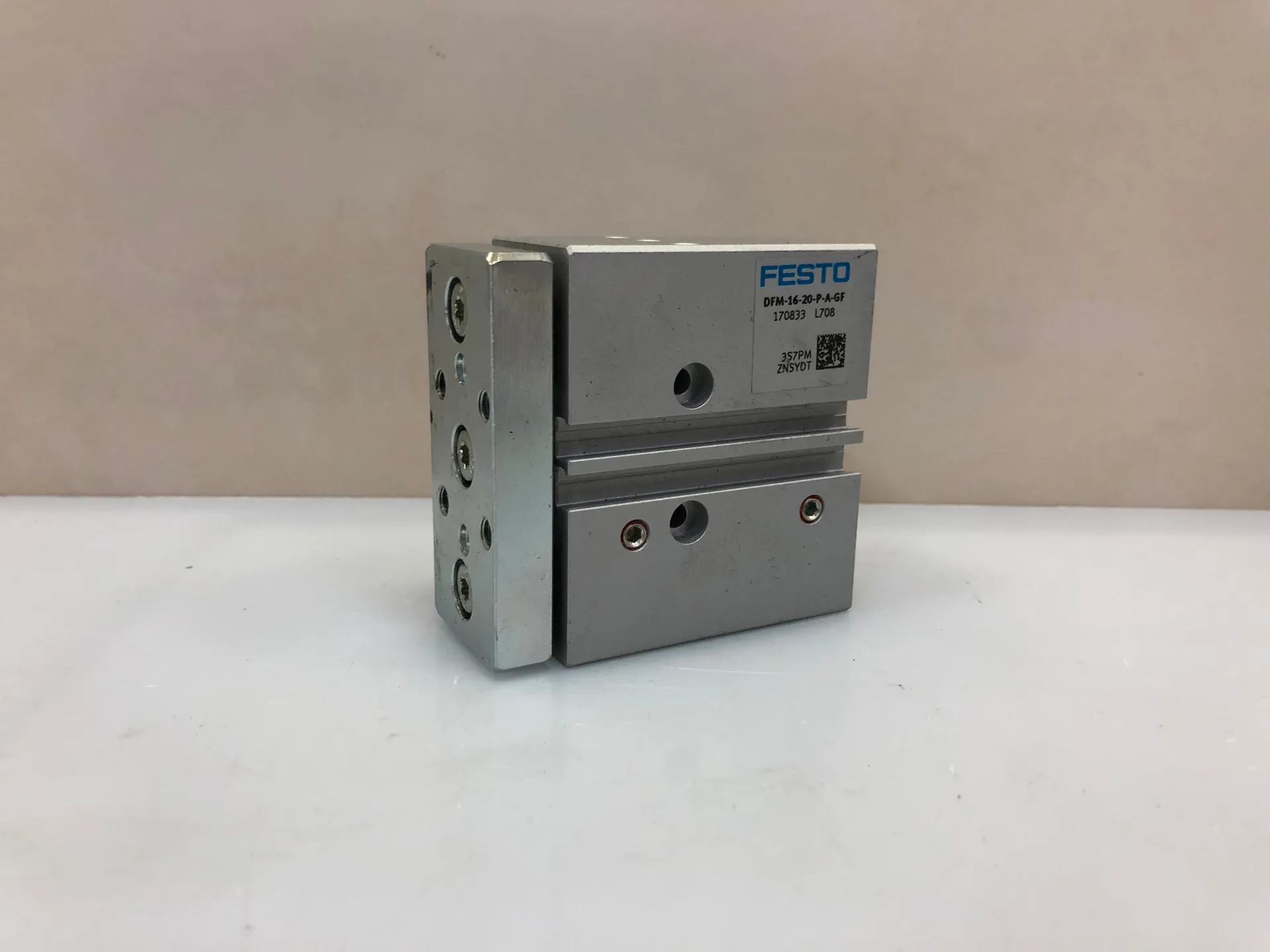 FESTO DFM-16-20-P-A-GF 170833 Guided Actuator - Thumbnail 2