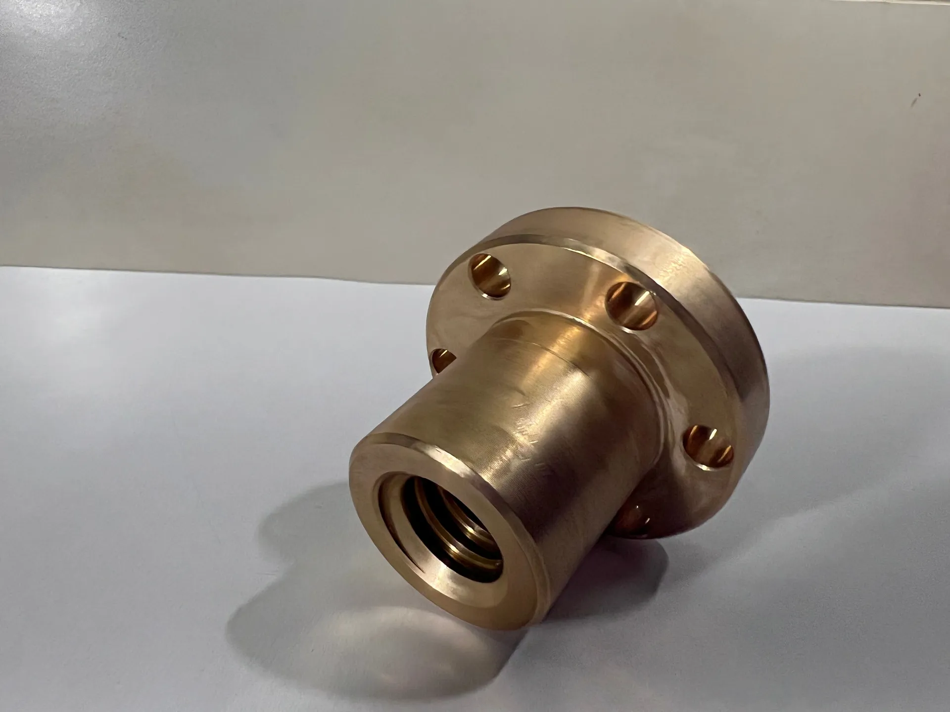 TR20x4 BFM204 Flanged Bronze Trapezoidal Nut Right-Handed - Thumbnail 2