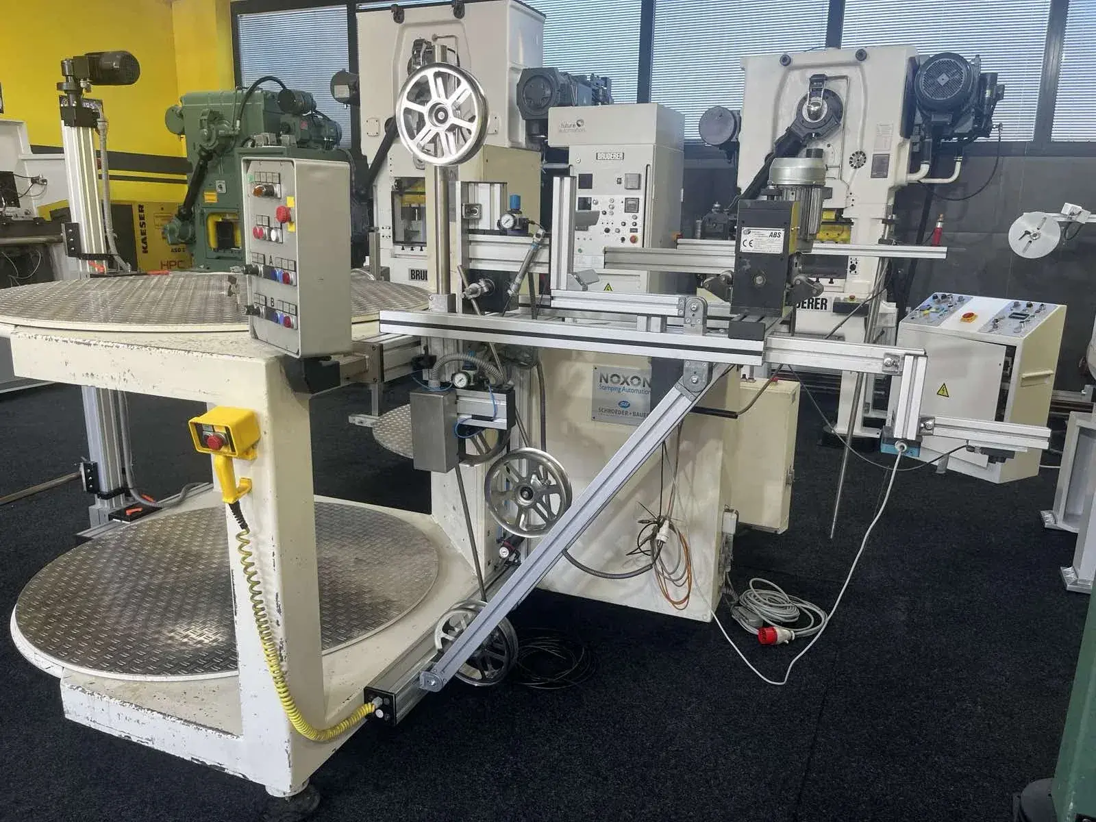 NOXON DPH 1400 Double Pallet Horizontal Decoiler 3000 kg - Thumbnail 6