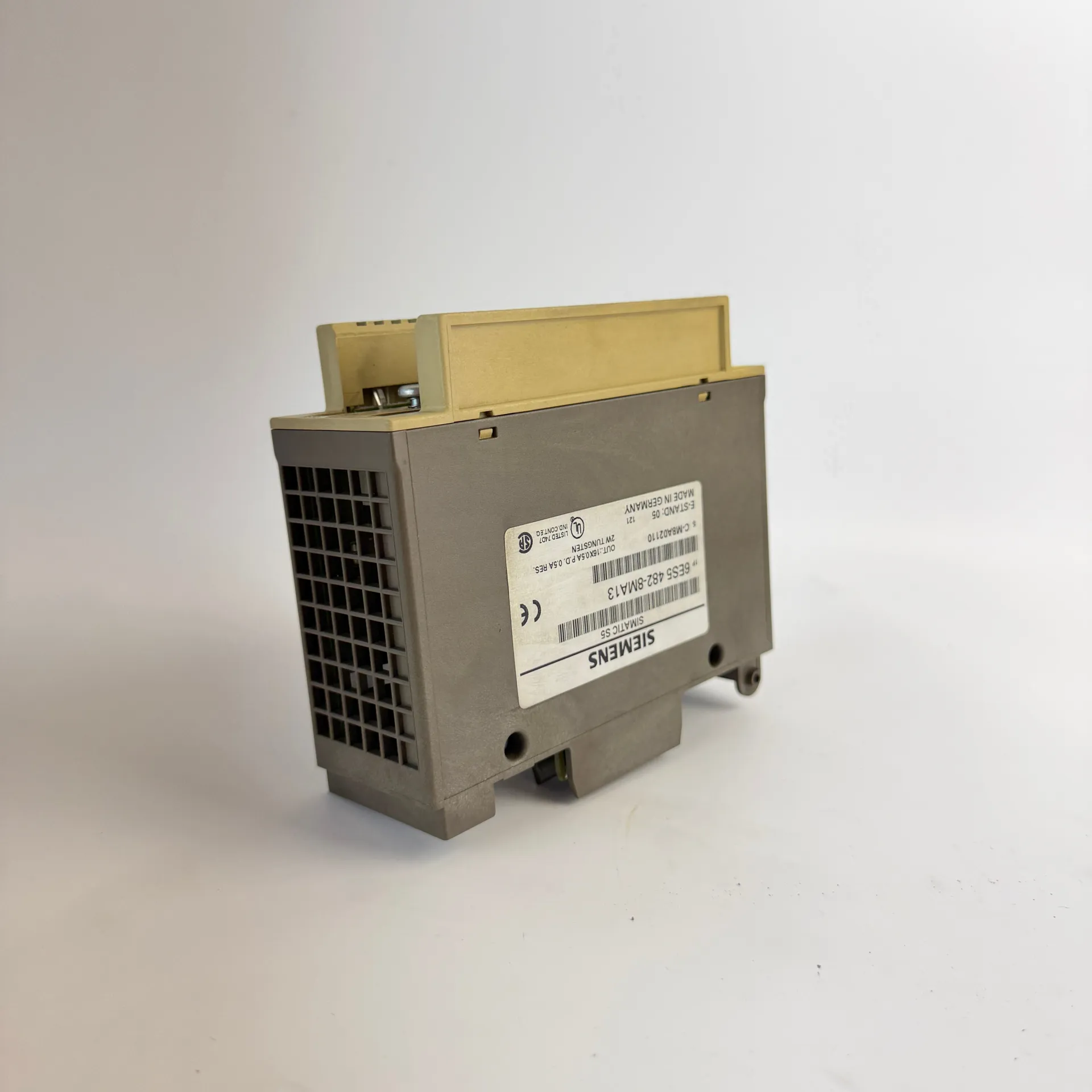 Siemens SIMATIC S5 6ES5 482-8MA13 Digital I/O Module 16DI 16DO 24V DC 0.5A - Image 1