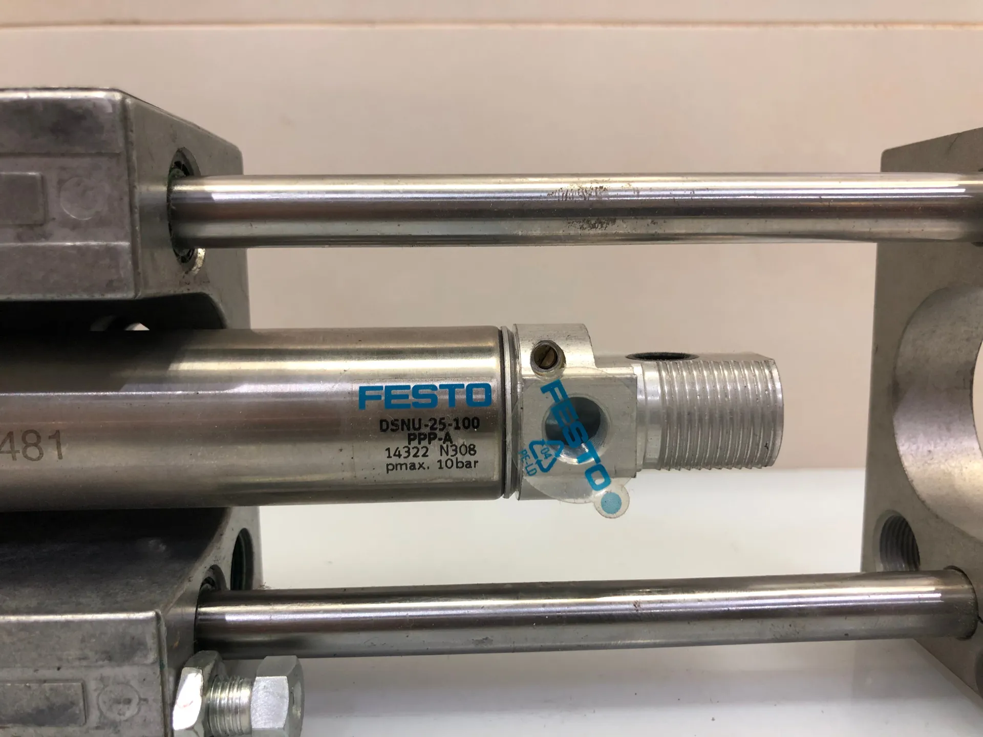 Festo SLE-25-100-KF-A-G 150092 Linear drive with Festo DSNU-25-100-PPP-A 14322 Cylinder - Thumbnail 4