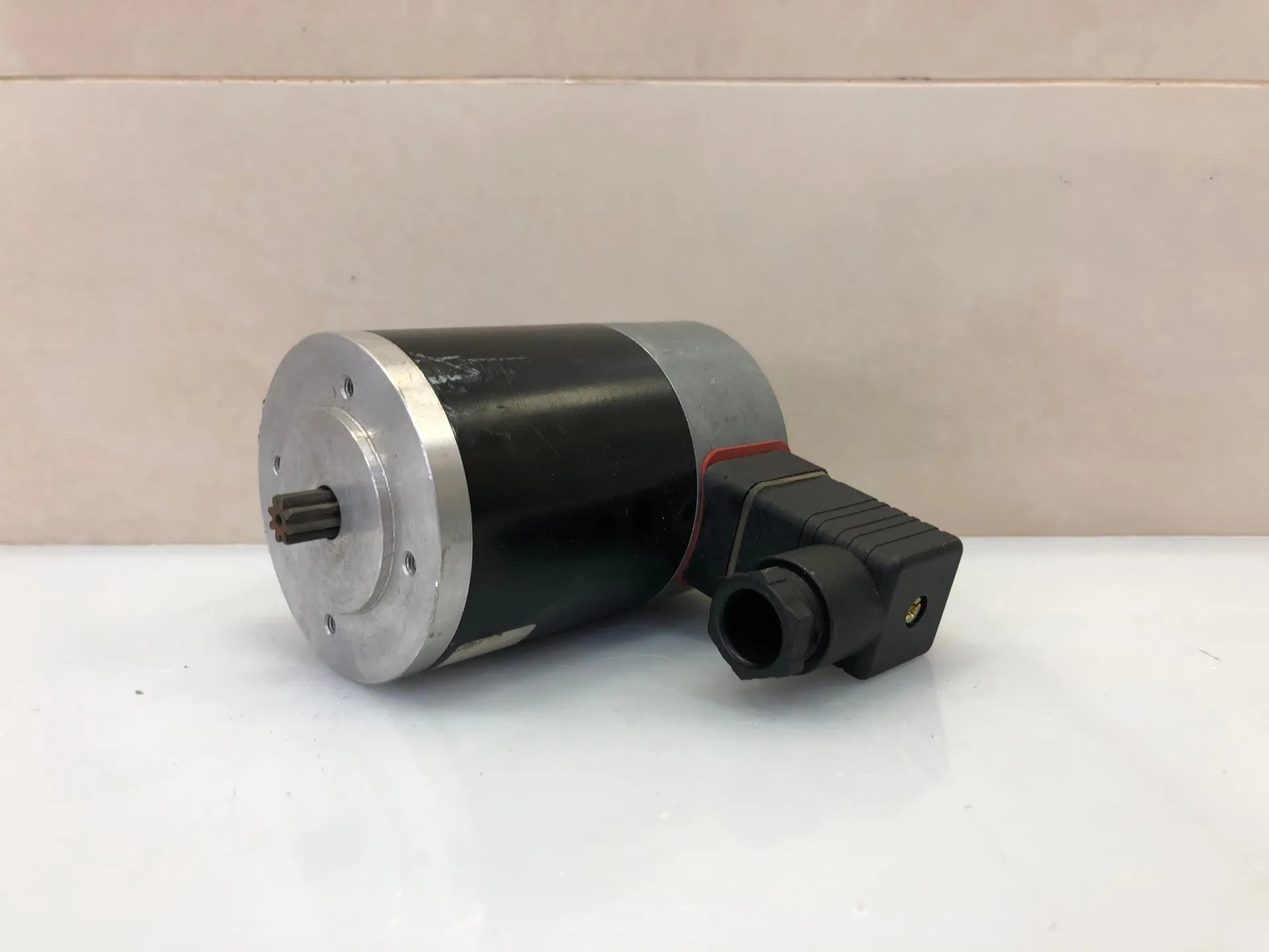 NECKAR-MOTOREN NECKAR MOTOREN 357460 G645 464230400/IP44 34W 24V