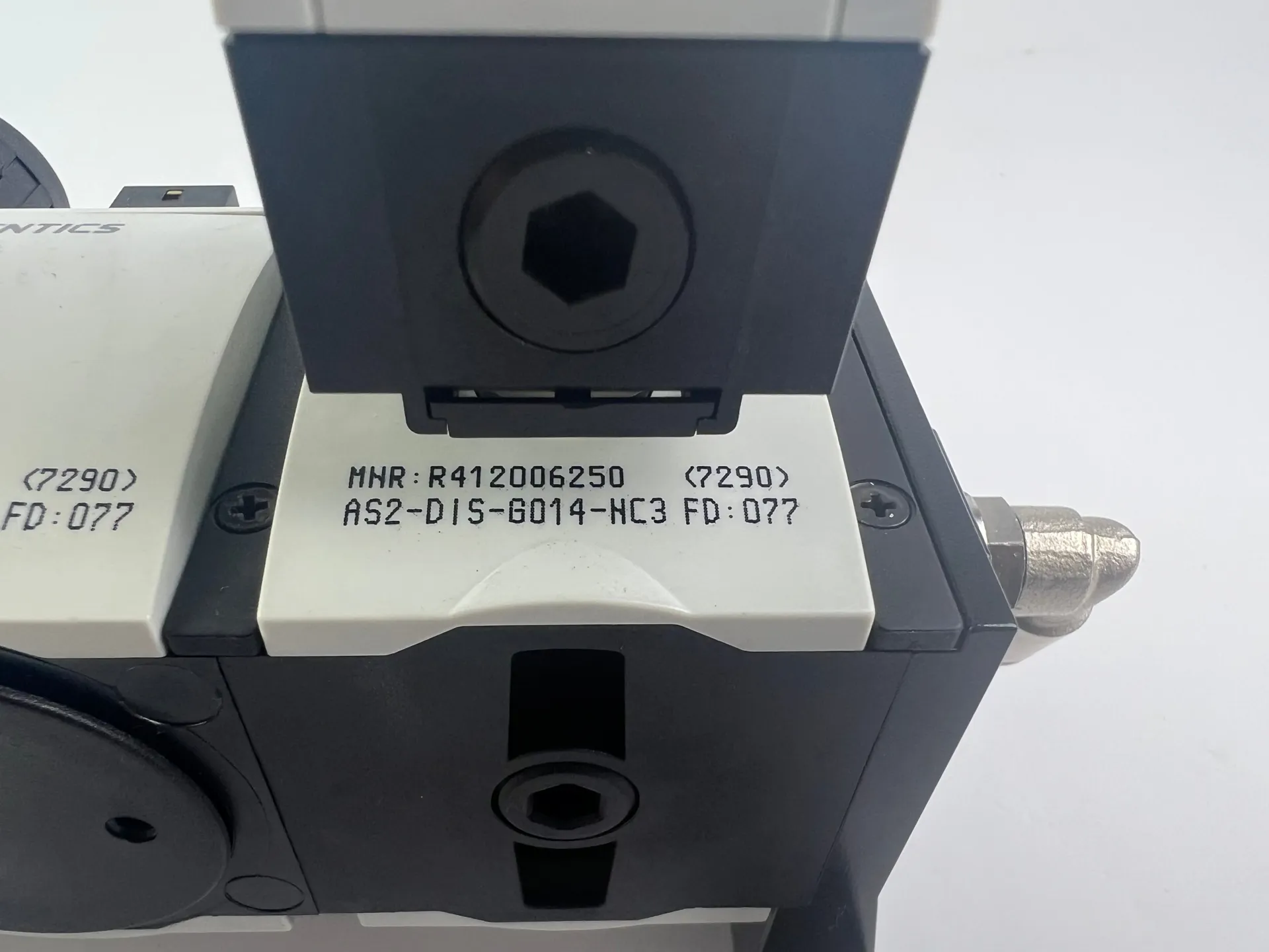 Aventics R412006256 R412006175 R412006380 R412006250 + R412010767 Pressure Regulating Valves - Thumbnail 10