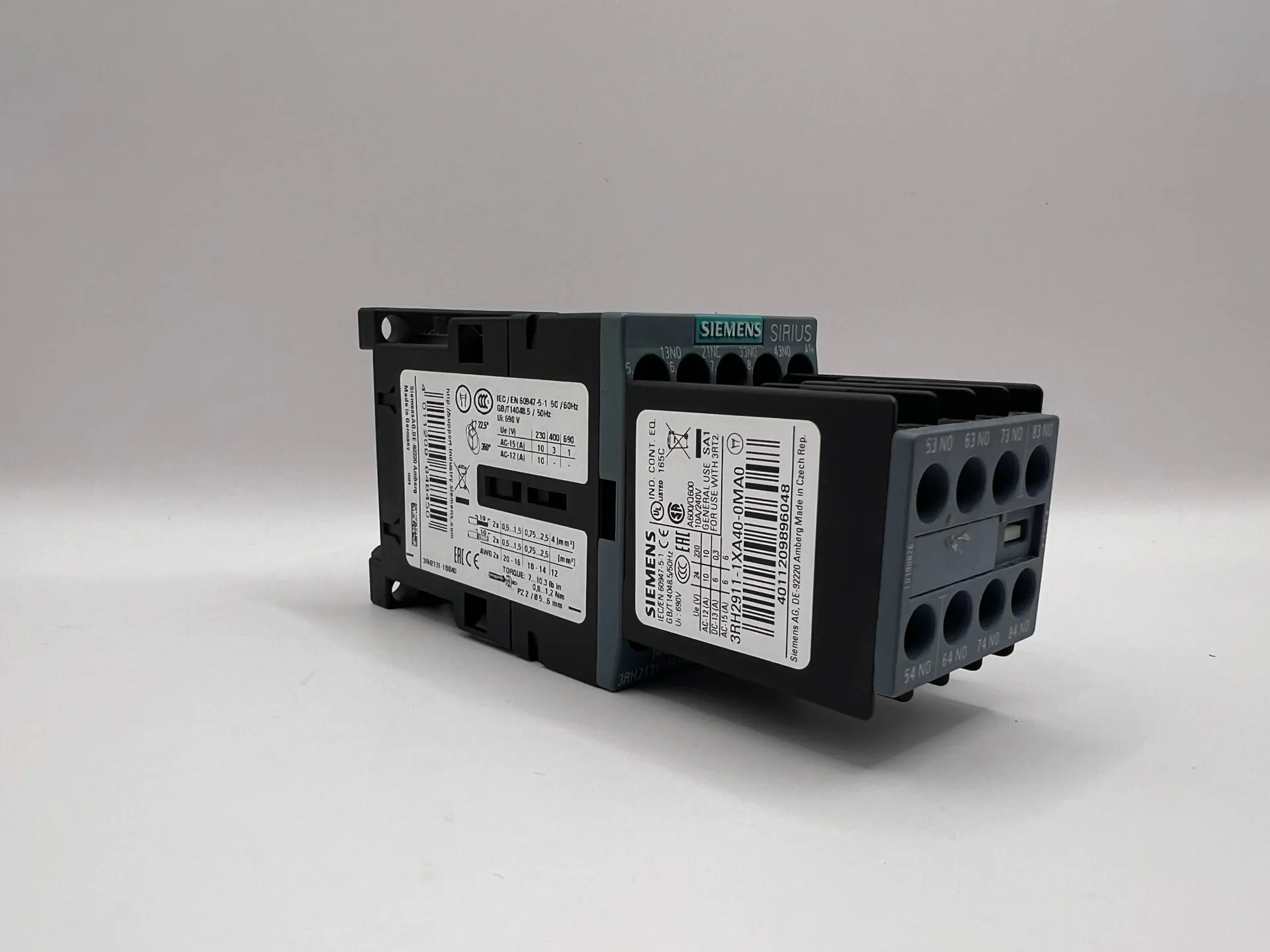 Siemens SIRIUS 3RH2131-1BB40 Contactor + 3RT2916-1DG00 + 3RH2911-1XA40-0MA0 - Thumbnail 2