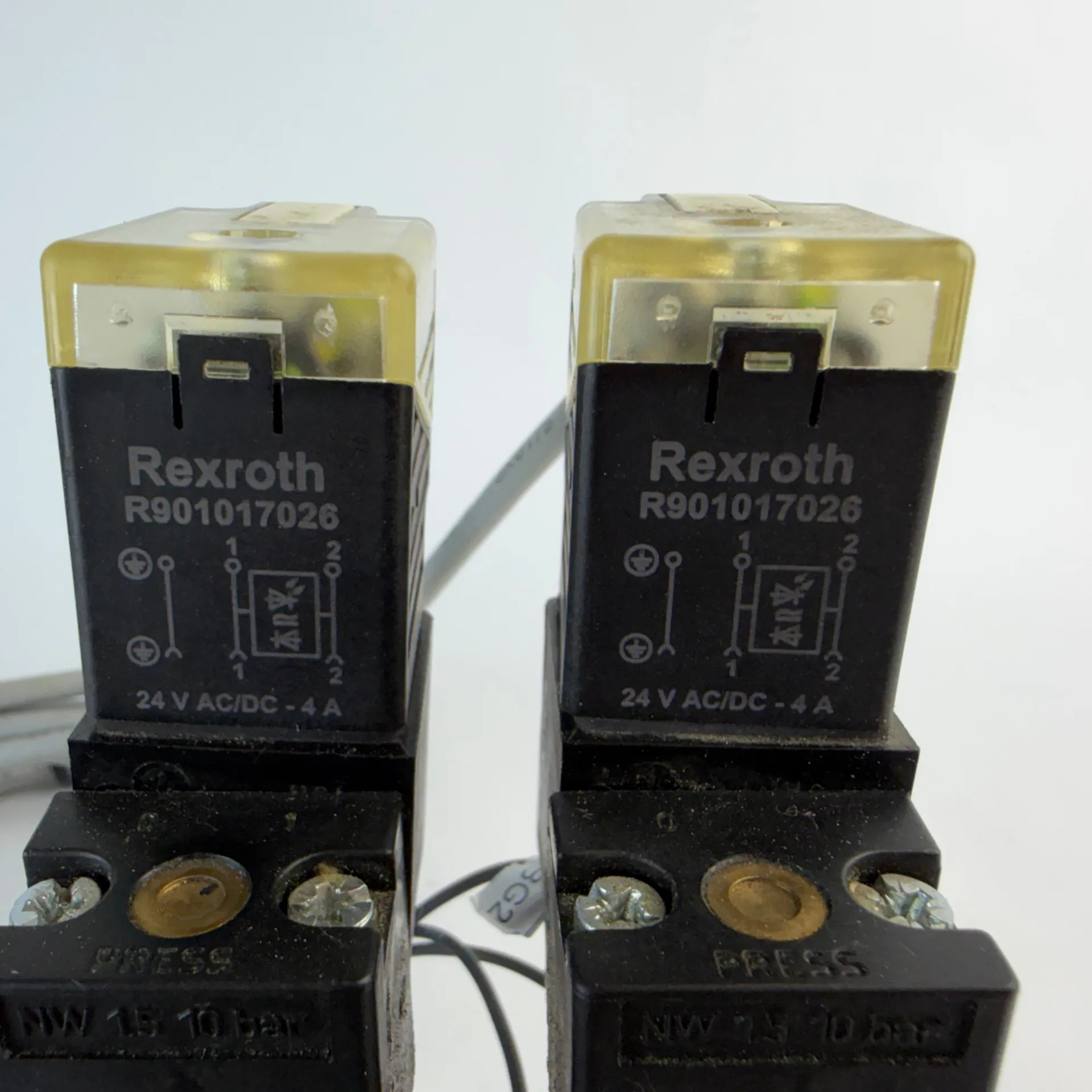 AVENTICS Dual 5/2 Directional Valve R422 002 577 w/ Valve Island R422 003 624 Sensors Coils - Thumbnail 7