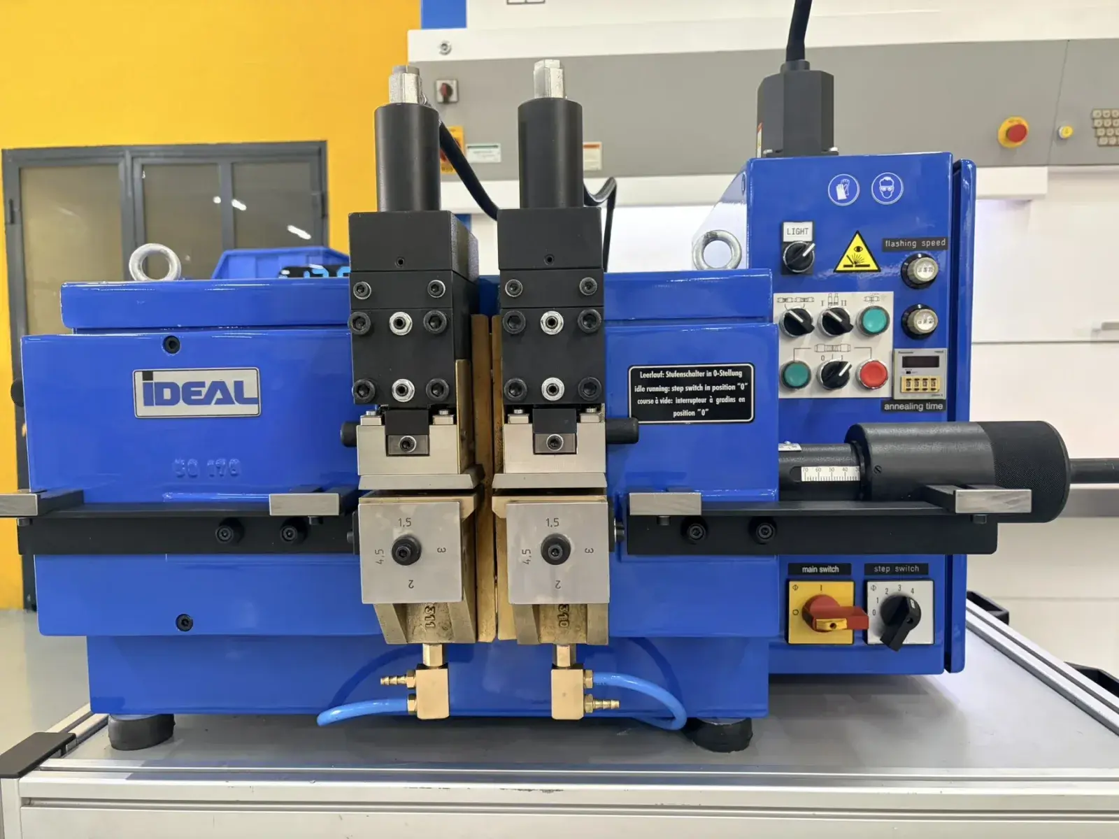 iDEAL BAS 065-11 Band Saw Blade Welder, Hydraulic Clamping, Blades to 60 mm - Thumbnail 9