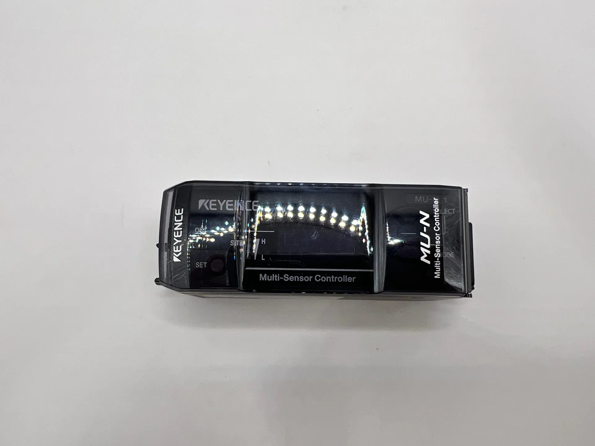 1x KEYENCE MU-N11 Multi-Sensor Controller - Image 1