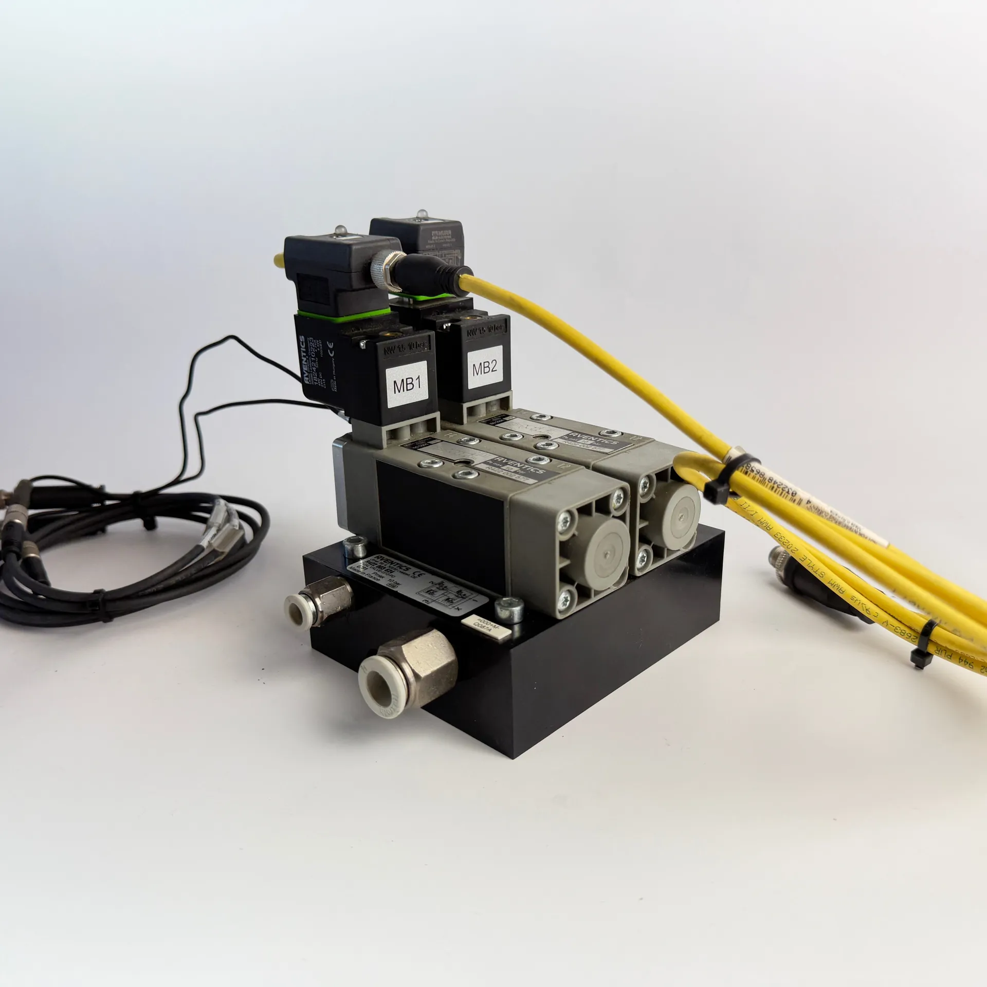 AVENTICS Dual 5/2 Directional Valve R422 002 577 w/ Valve Island R422 003 624 + Sensors - Thumbnail 3