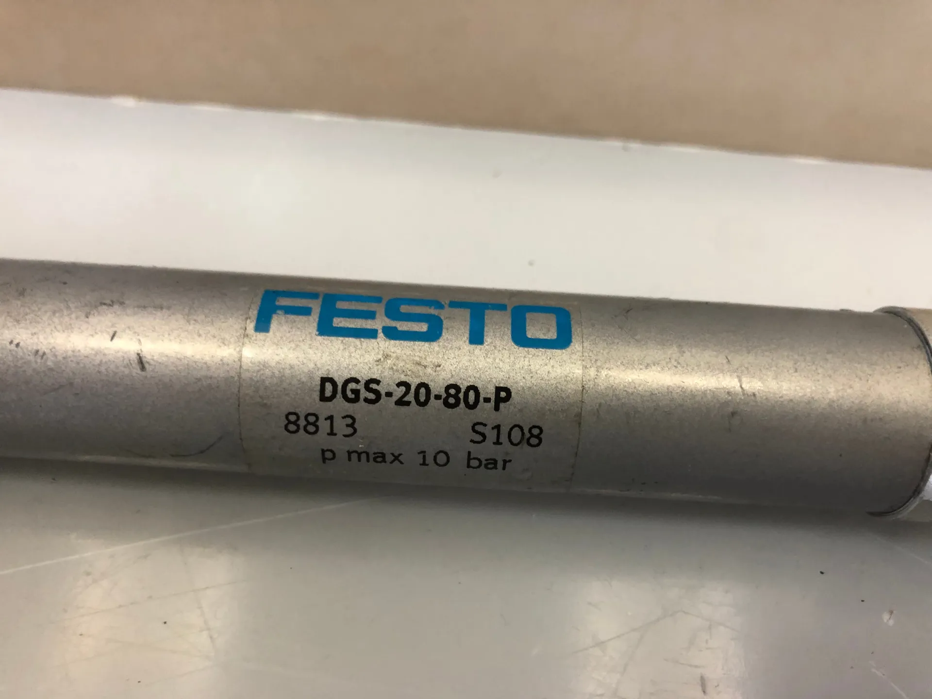 1x Festo Pneumatic Actuator Air Cylinder 8813 DGS-20-80-P 80mm Stroke - Image 1