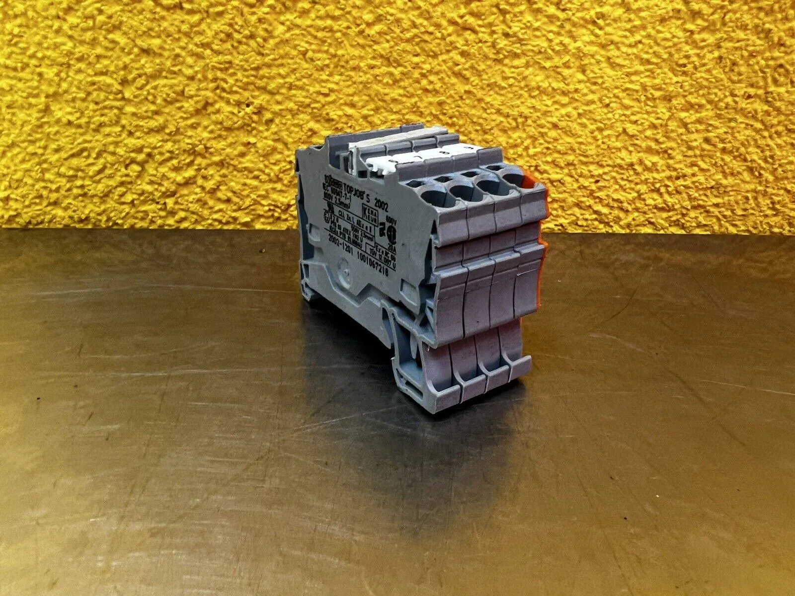 WAGO Terminal Block – IEC 60947-7-1 Compliant - Image 1
