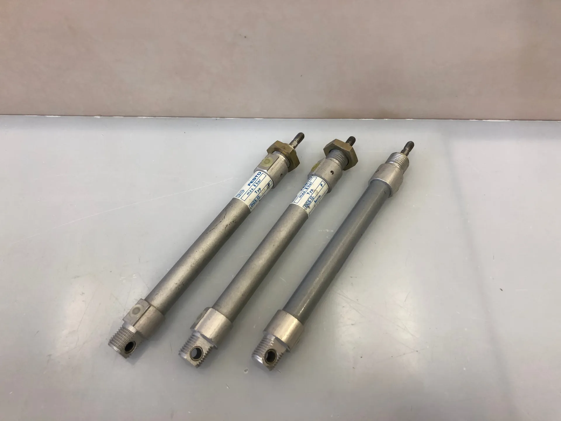 1x Festo DGS-12-80-P 9145 Pneumatic Cylinder 12mm Bore 80mm Stroke - Image 1